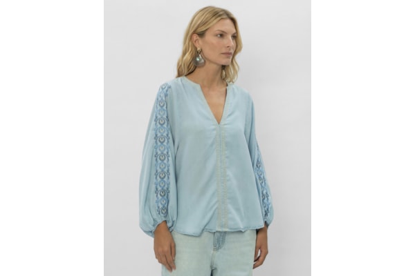 Bata Feminino Jeans Bordado Suzani – Azul