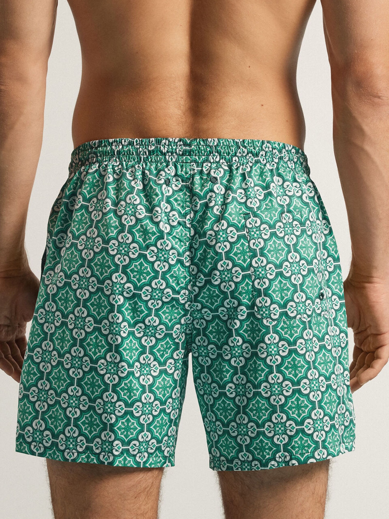 Bermuda De Banho Com Estampa De Azulejos Verde Intimissimi