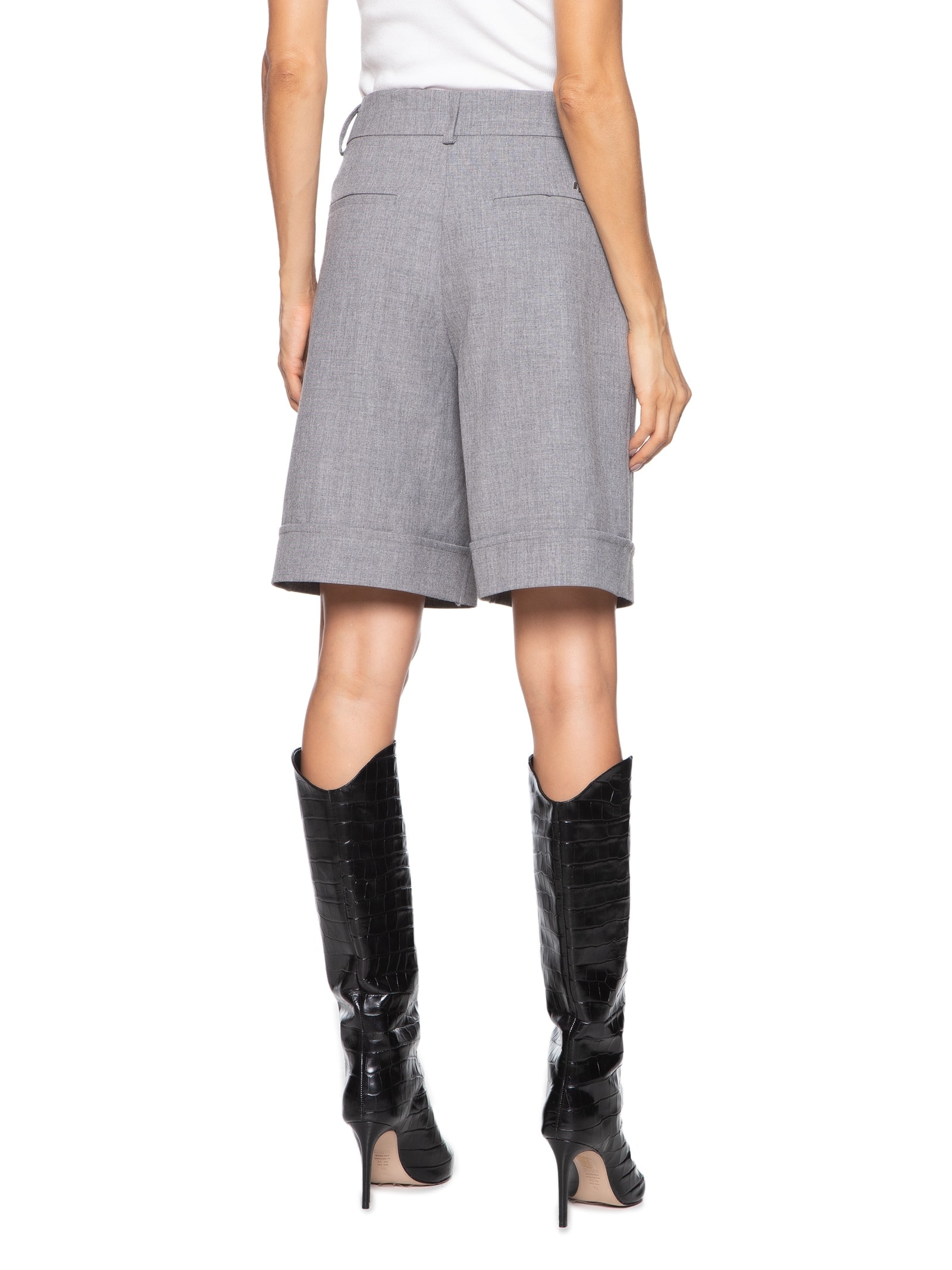 Bermuda Feminina Alfaiataria Cinza Colcci