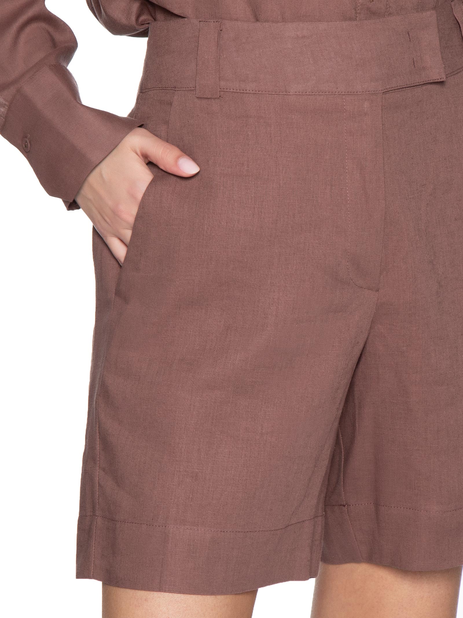 Bermuda Feminina Básica Alfaiataria Marrom Maria Filó