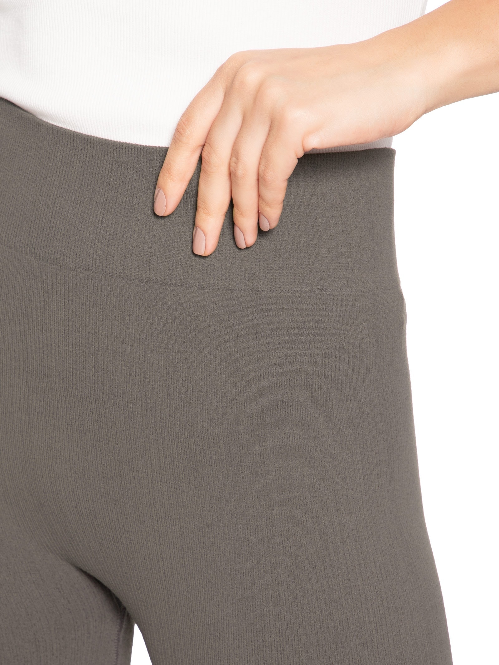 Bermuda Feminina Biker Canelada Cinza Basiq