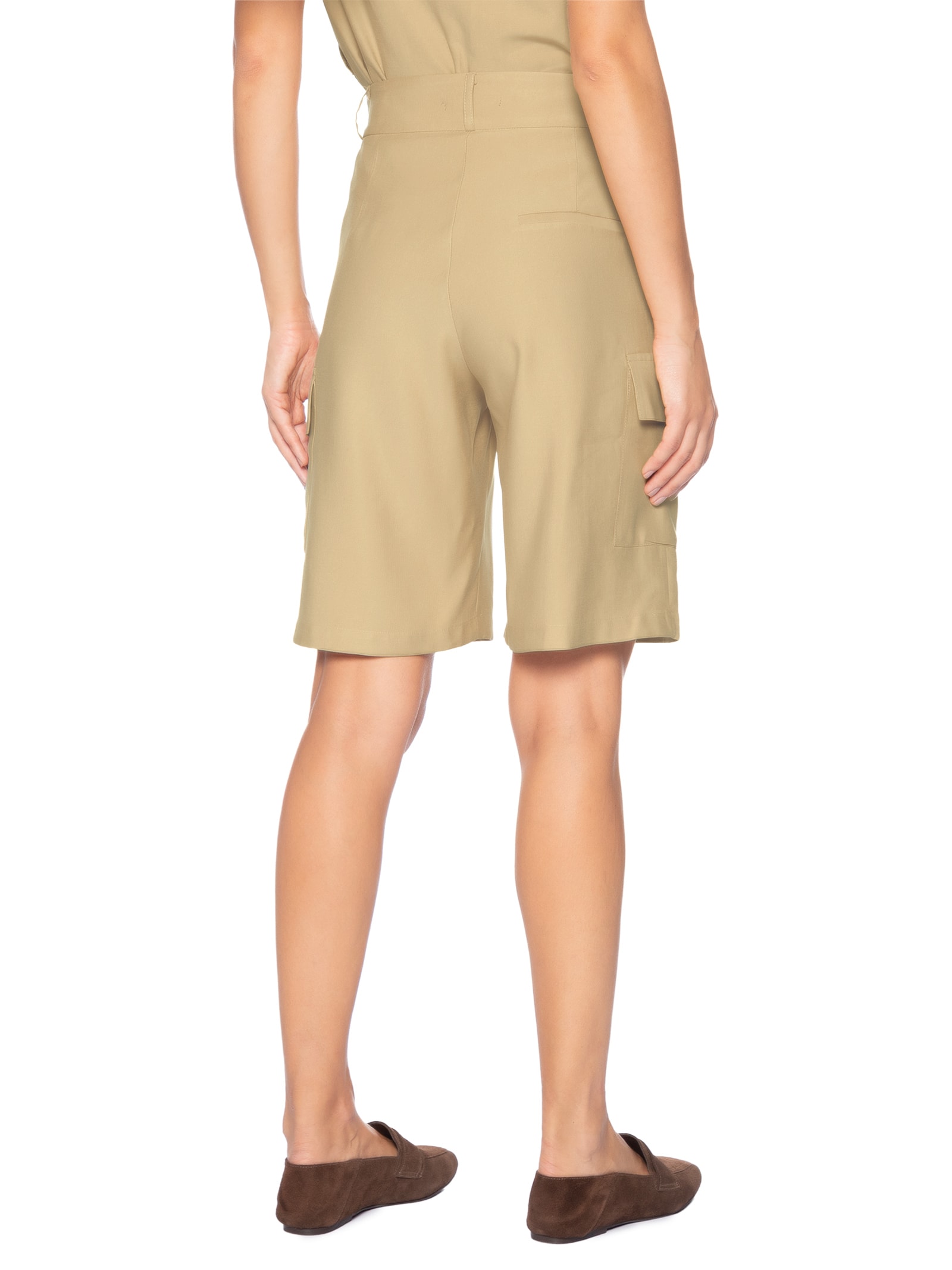 Bermuda Feminina Com Bolsos Laterais Bege '2Essential