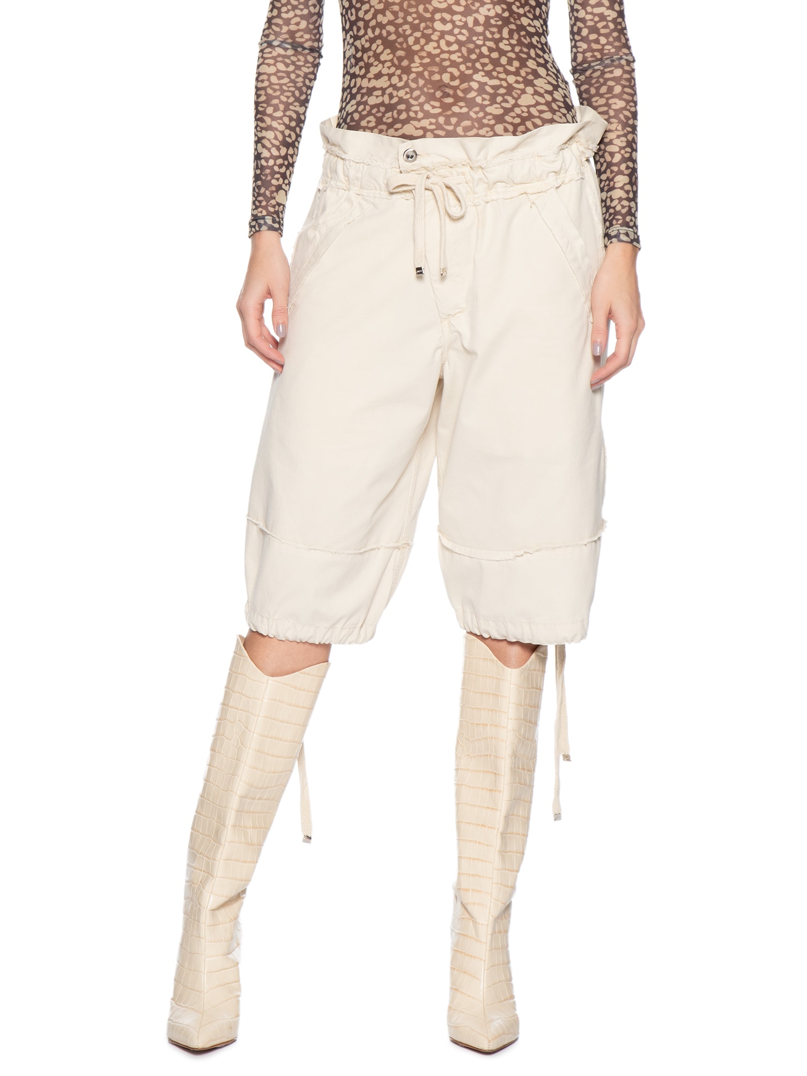 Bermuda Feminina De Sarja Bege Animale