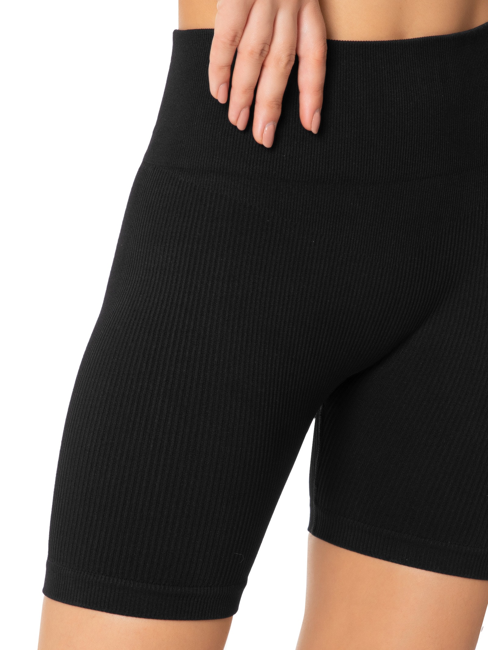 Bermuda Feminina Esportiva Biker Sem Costura Preto Hering Sports