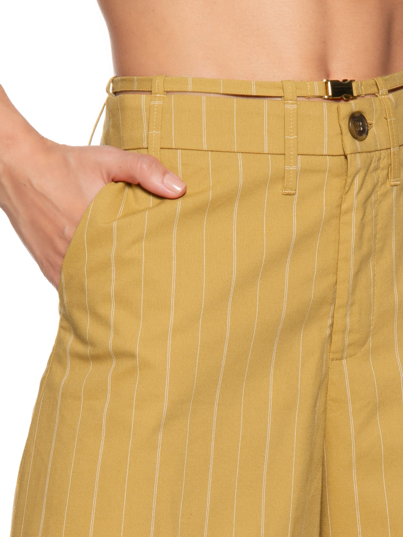 Bermuda Feminina Listrada com Cinto Marrom Colcci