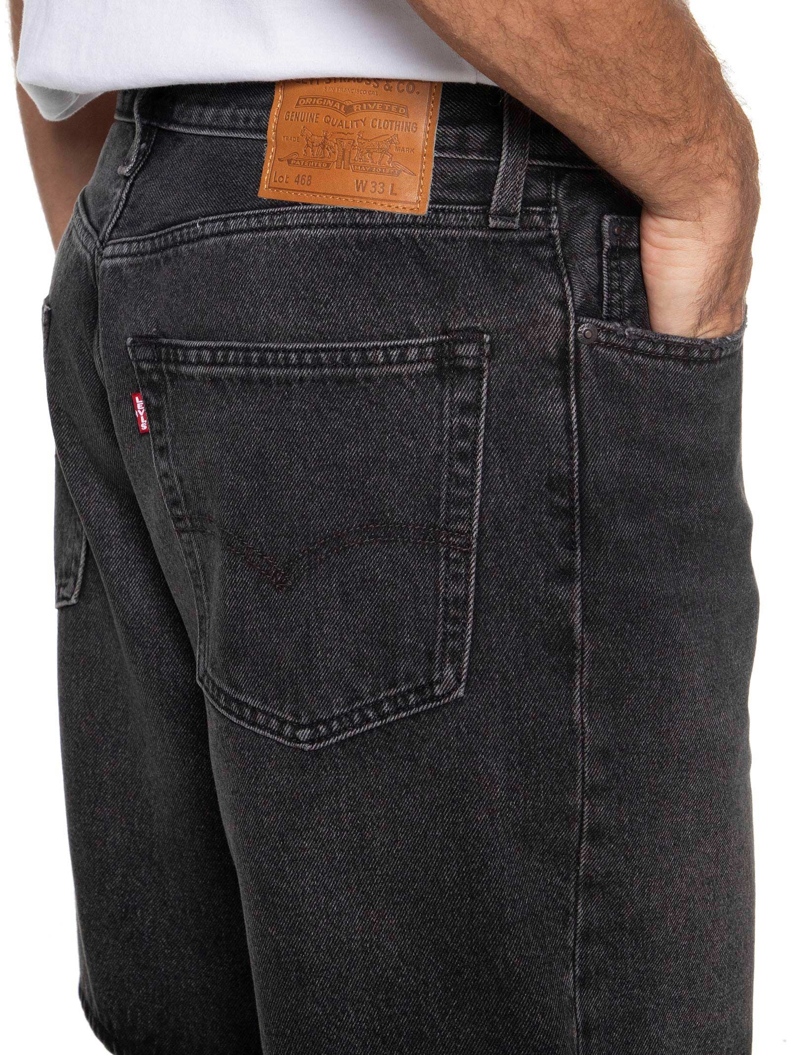 Bermuda Masculina 468 Loose Preto Levi's