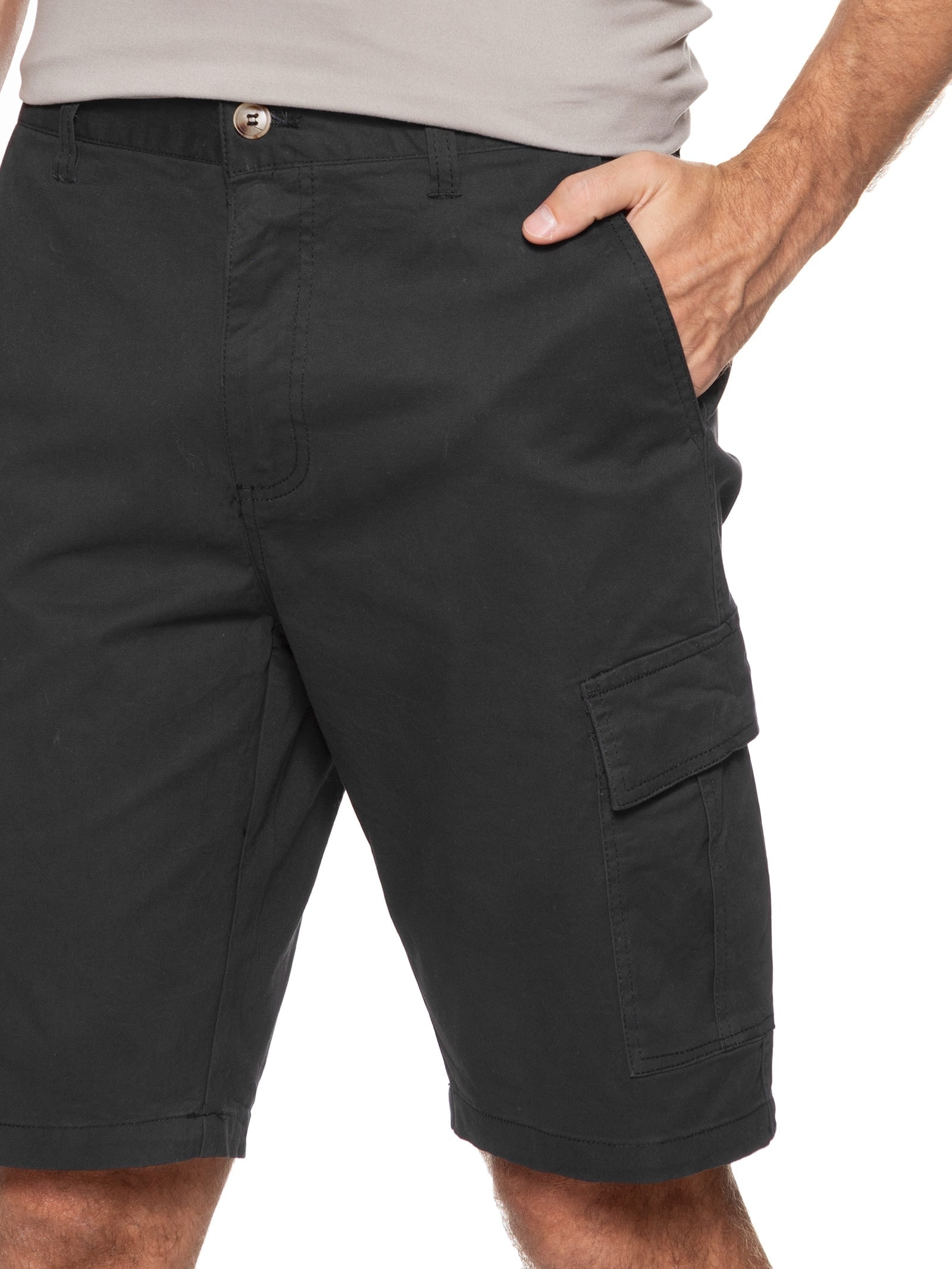 Bermuda Masculina Cargo Em Sarja Preto Basiq Men