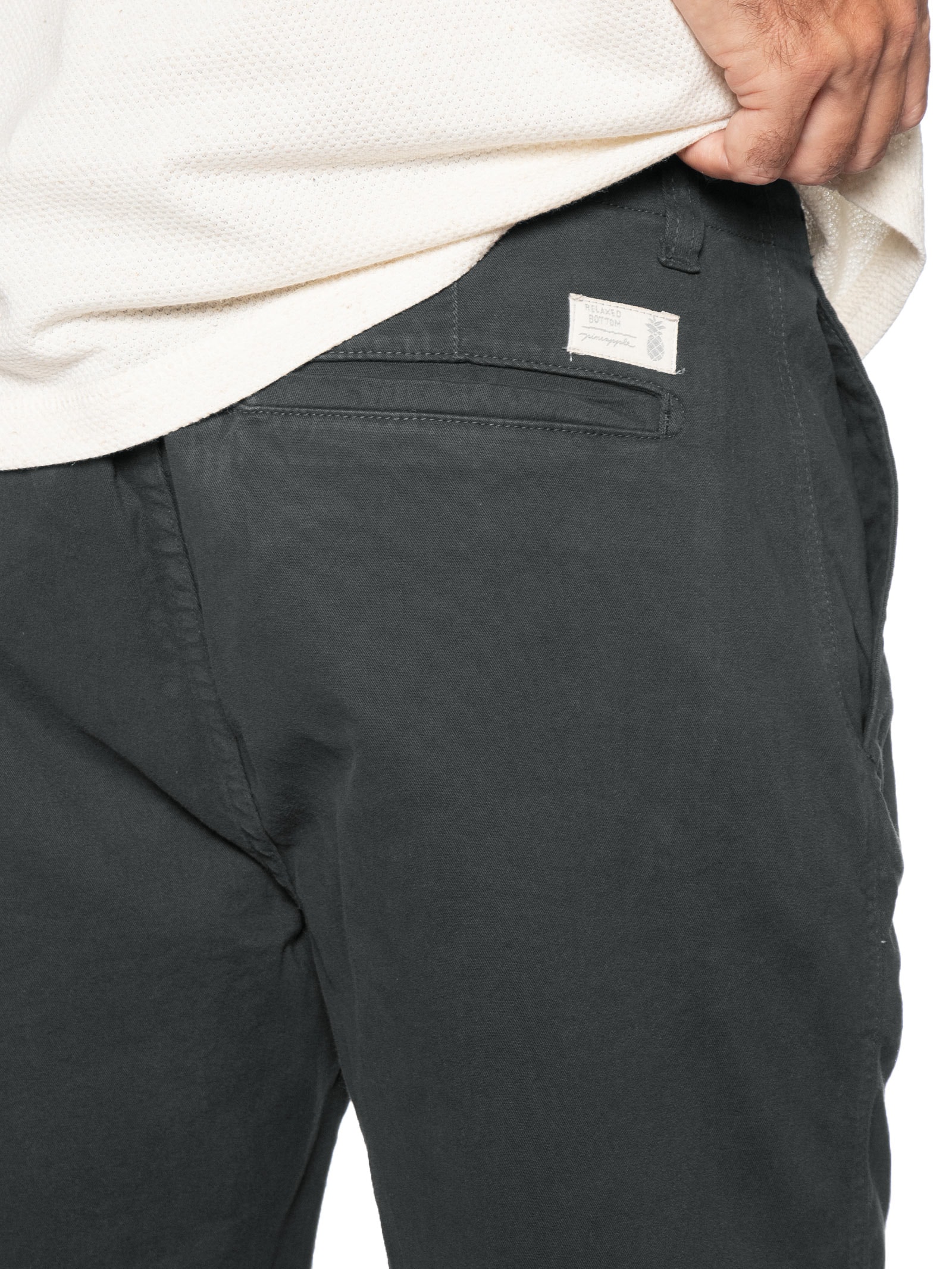 Bermuda Masculina Chino Preto Pineapple