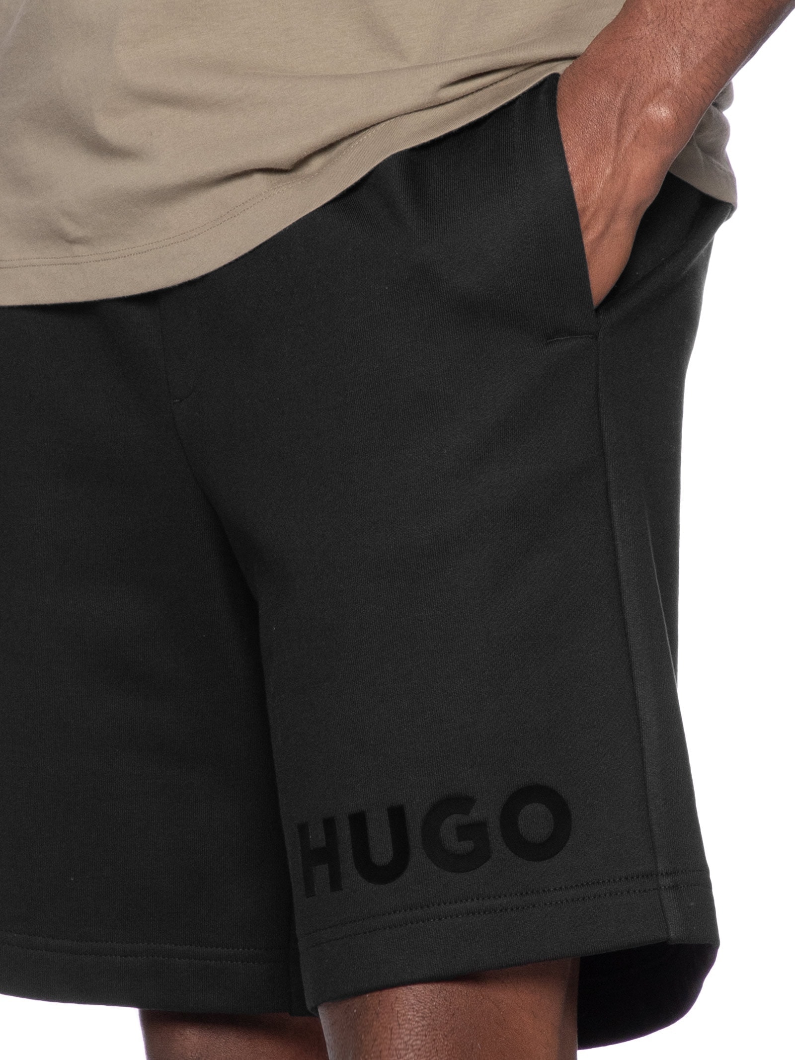 Bermuda Masculina Dinkoe Preto Hugo