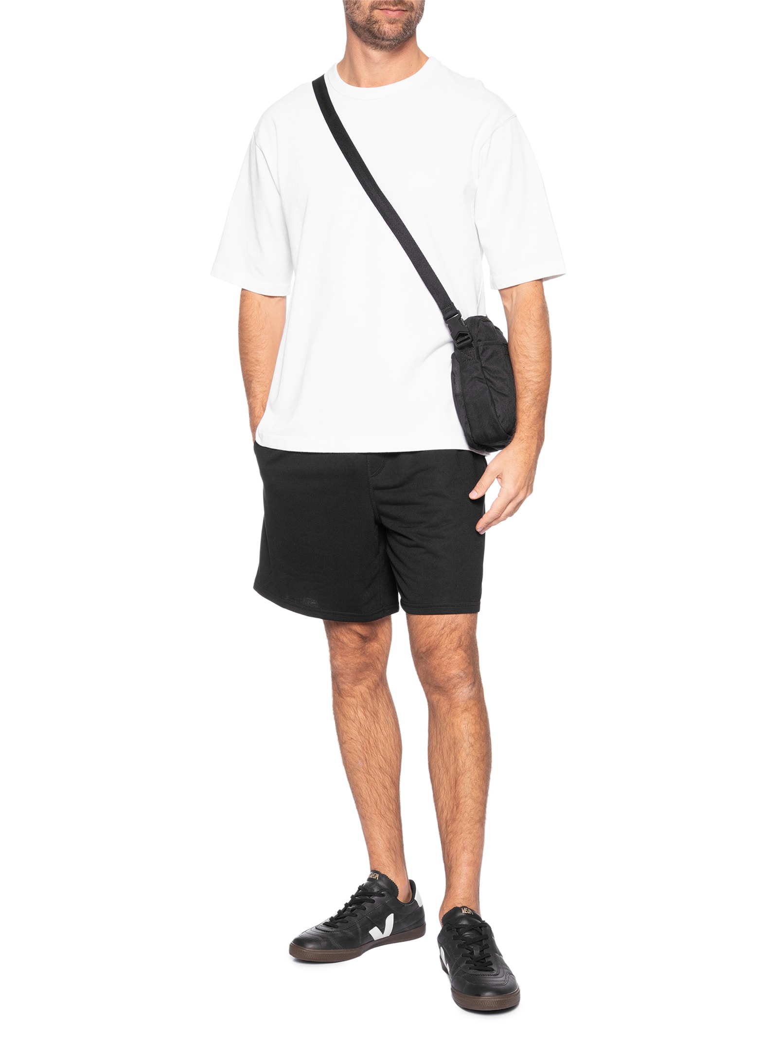 Bermuda Masculina Moletinho com Elástico – Preto Basiq Men