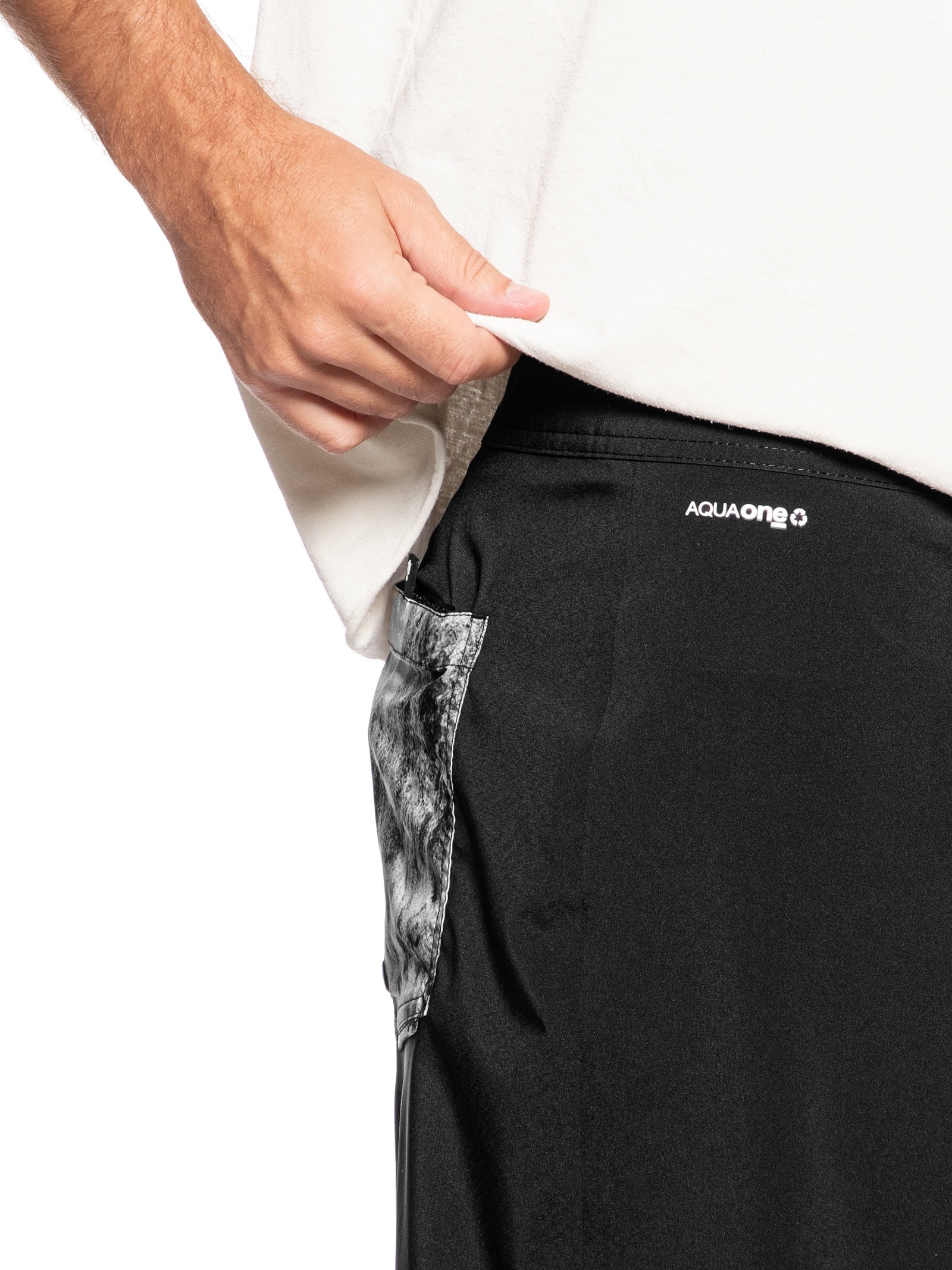 Bermuda Masculina Surf Aquaone Flex Black Sand Preto Osklen