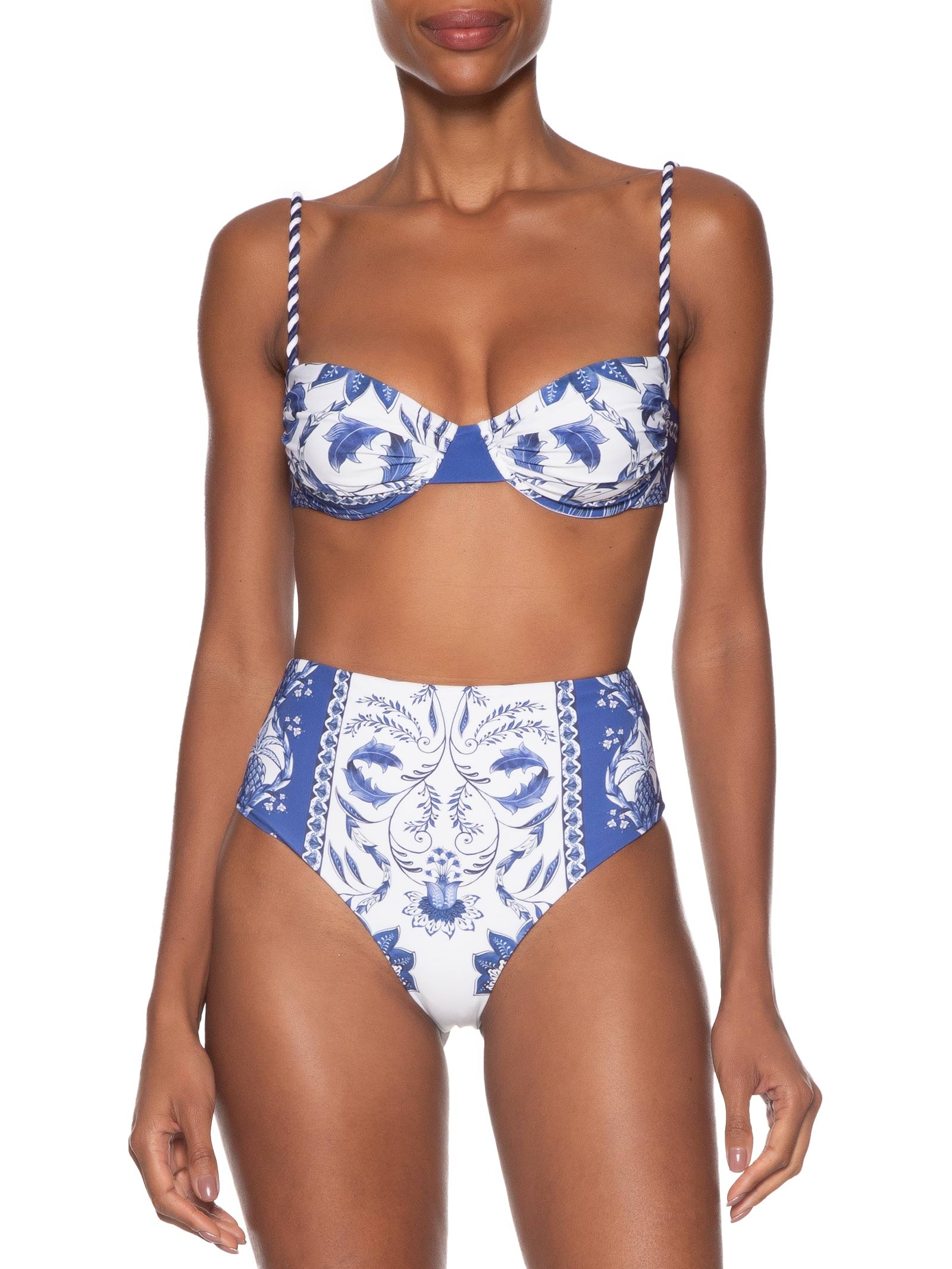 Biquini Hot Pants Nina Branco Farm Praia