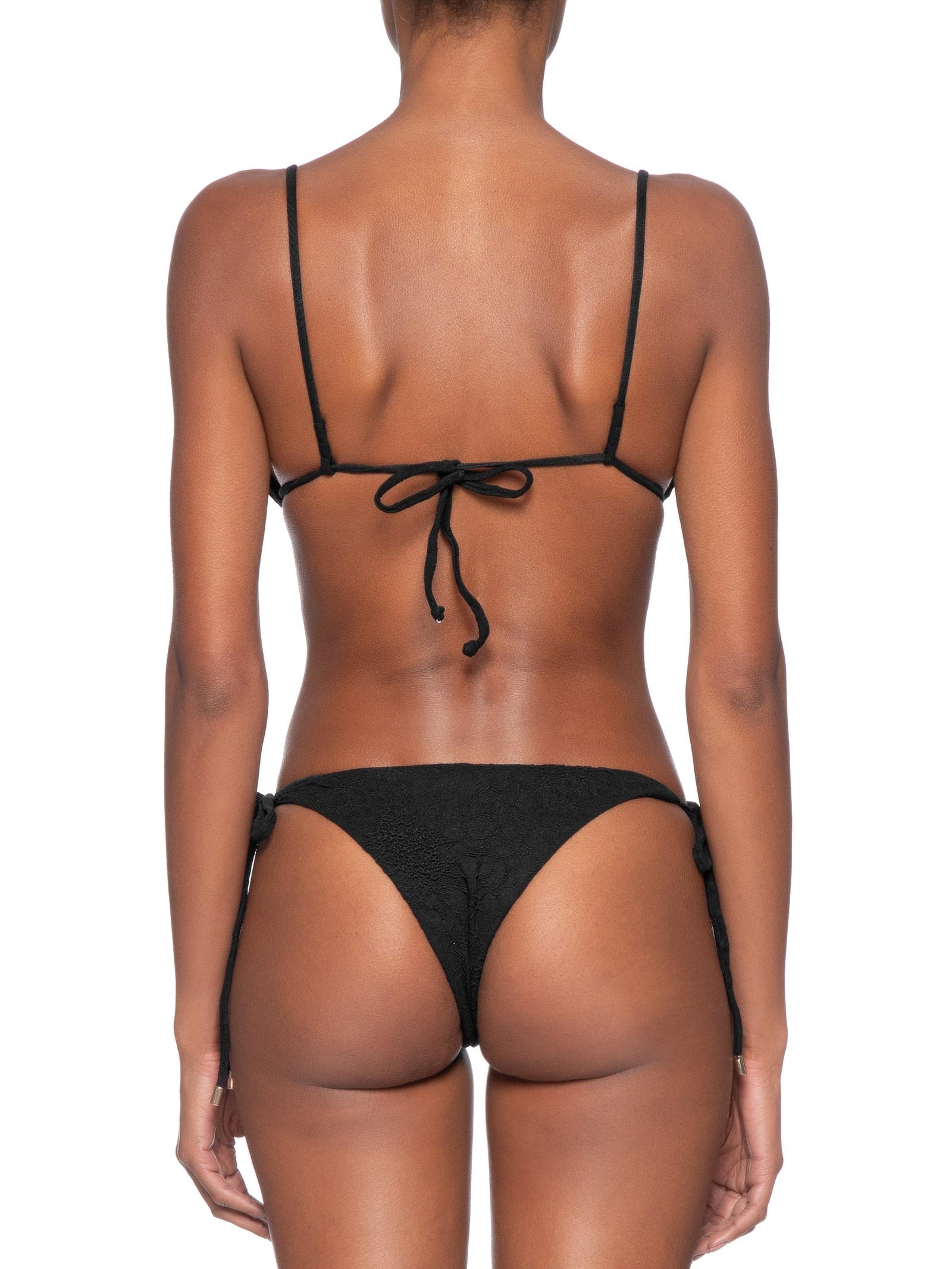 Biquíni Lacinho Textura Flor Preto Farm Praia