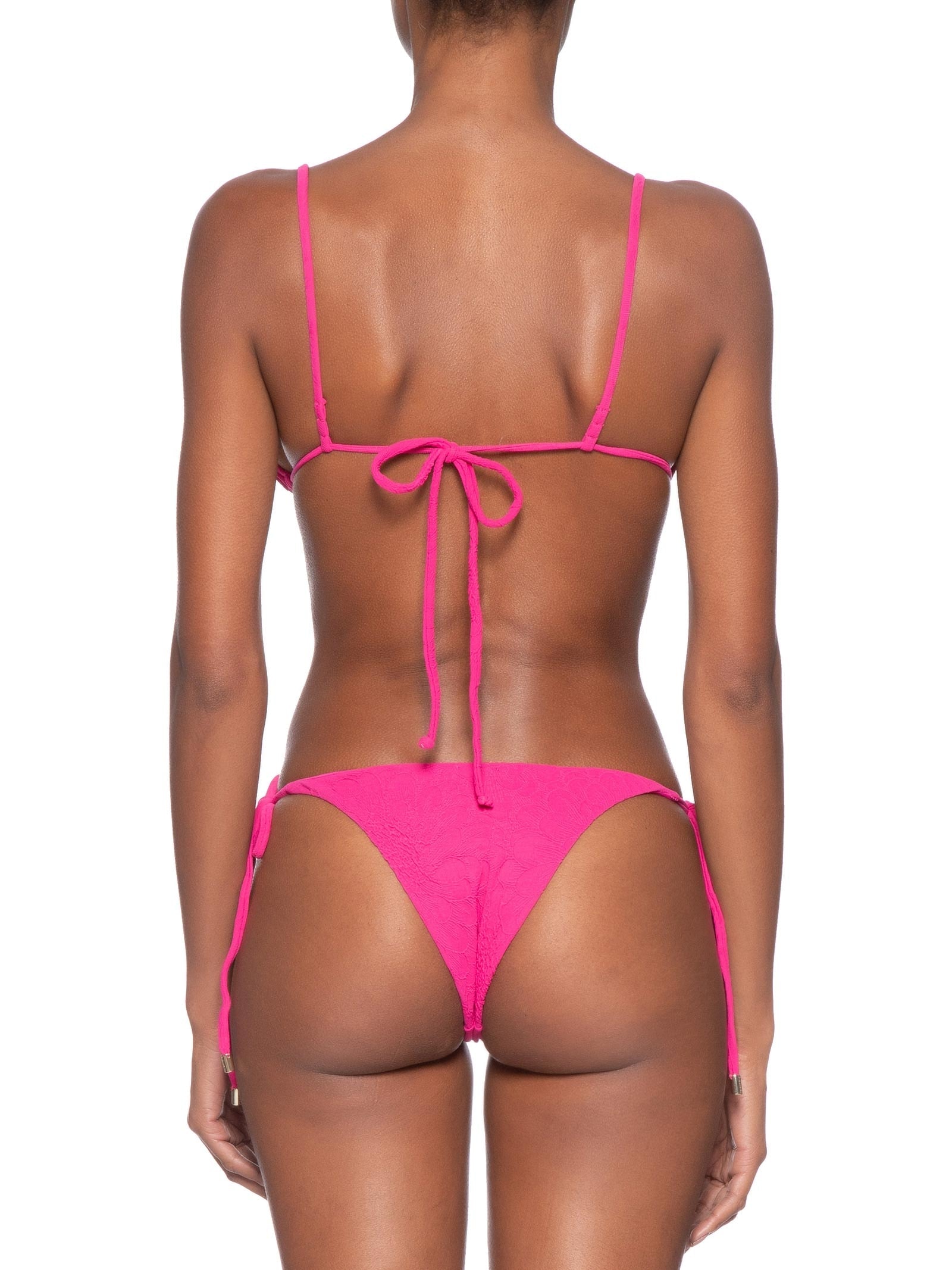 ?Biquíni Lacinho Textura Flor Rosa Farm Praia