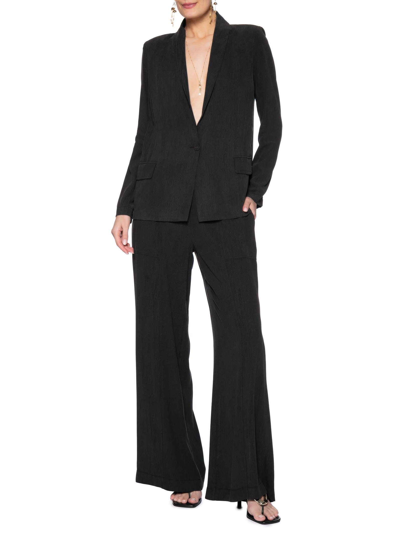 Blazer Alfaiataria Feminino com Bolsos  Preto Maria Filó