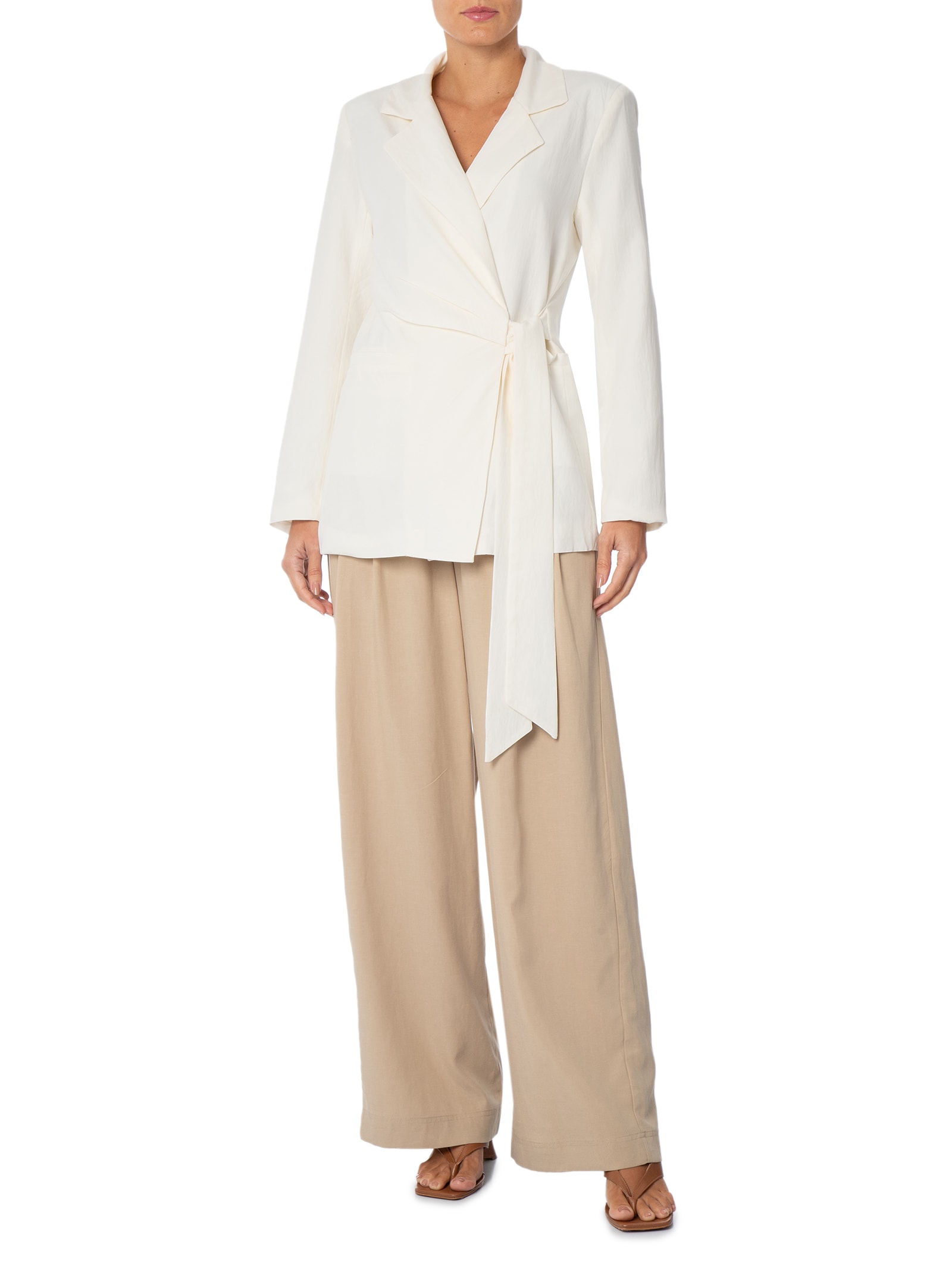 Blazer Feminino Com Fecho Em Amarração Bege Market 33