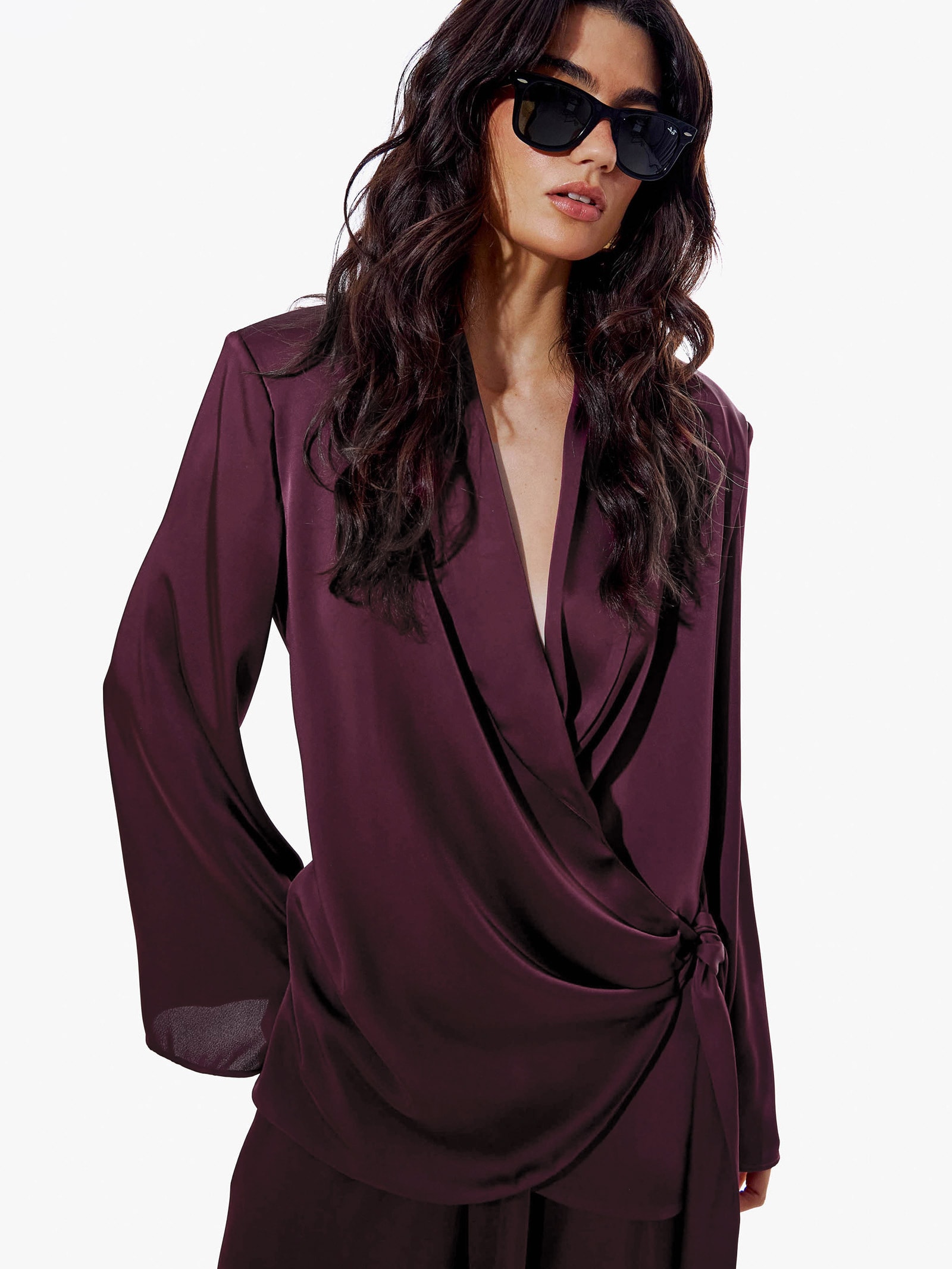 Blazer Feminino De Cetim Com Faixa Vermelho My Favorite