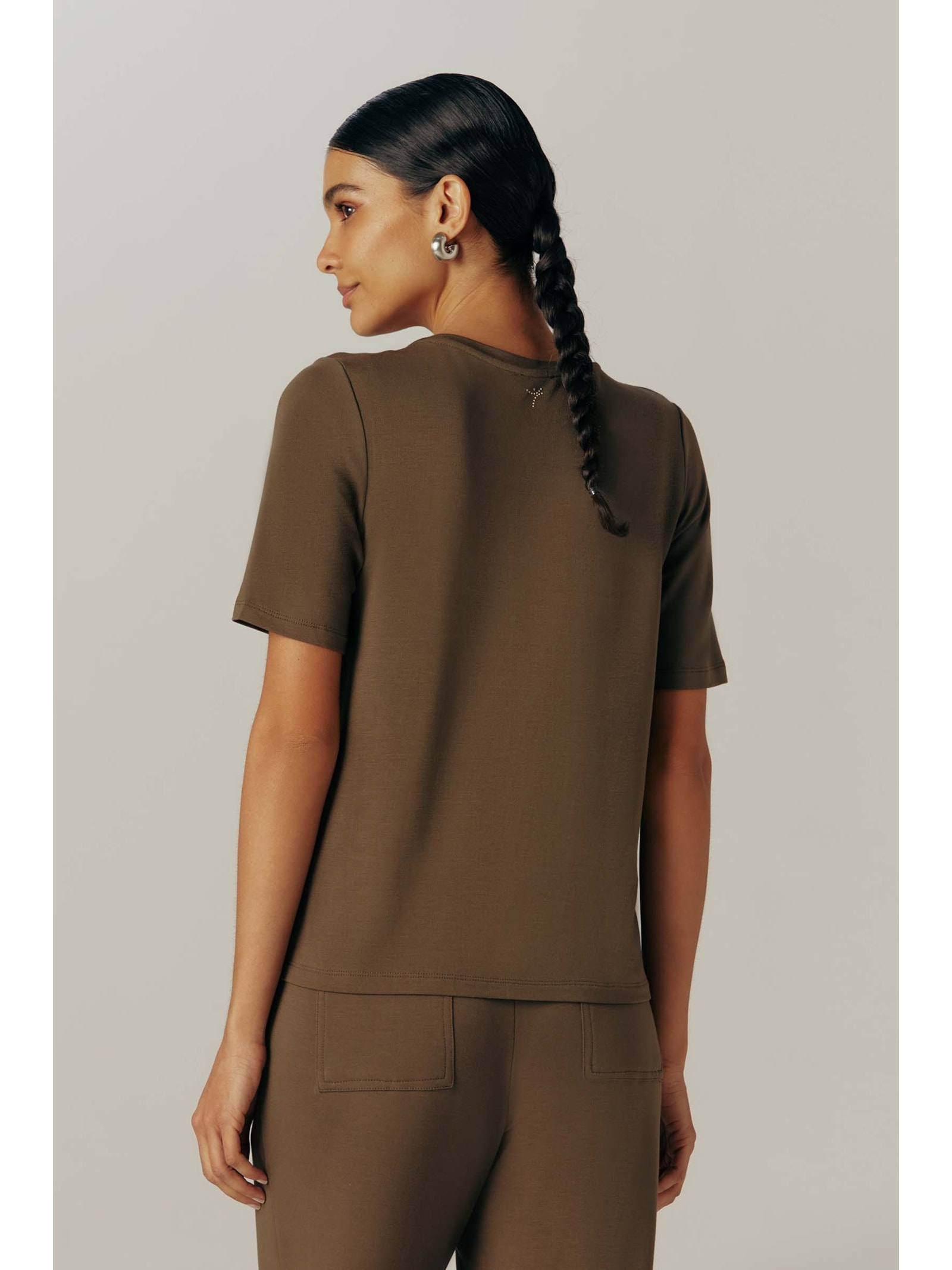 Blusa Decote V Verde Oliva Bambu Yogini