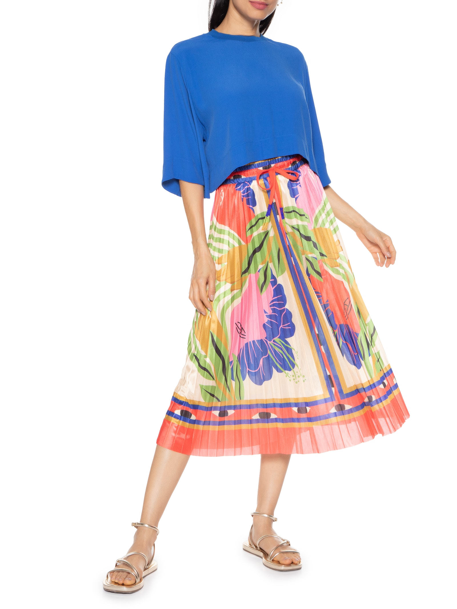 Blusa Feminina Acabamento Contrastante Preto Farm