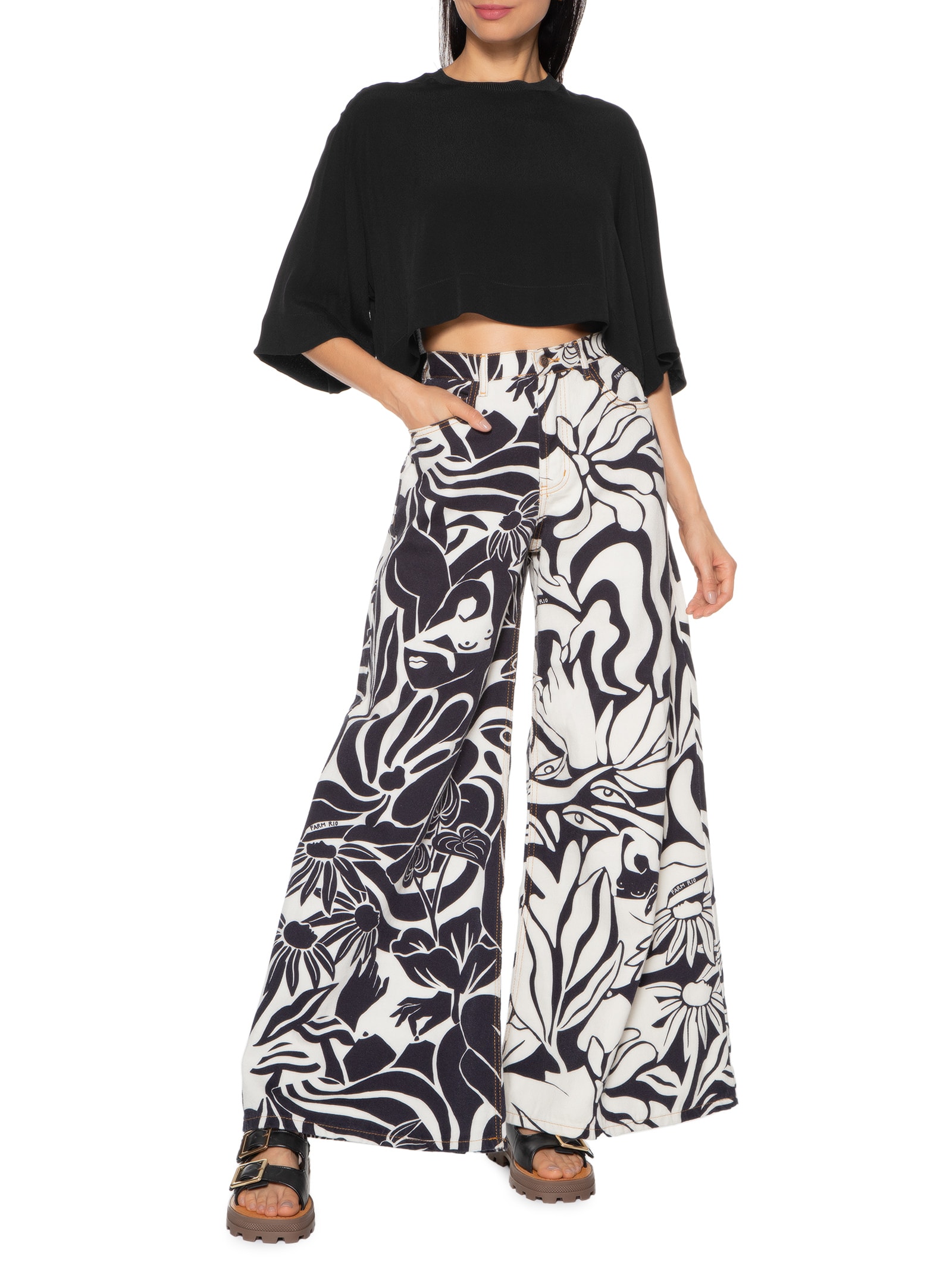 Blusa Feminina Acabamento Contrastante Preto Farm