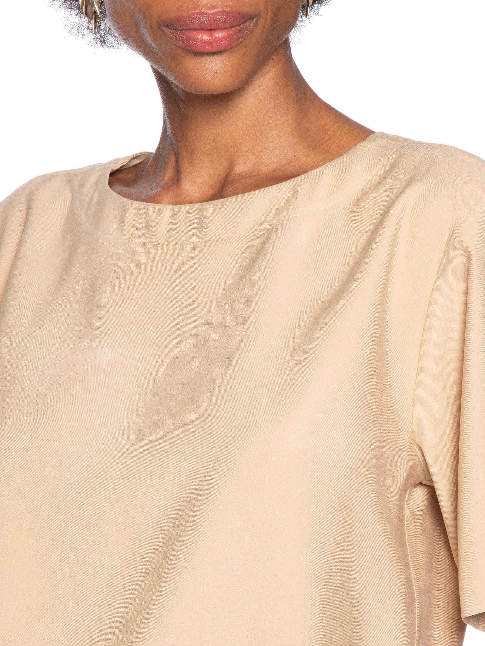 Blusa Feminina Básica Manga Curta Marrom Lança Perfume