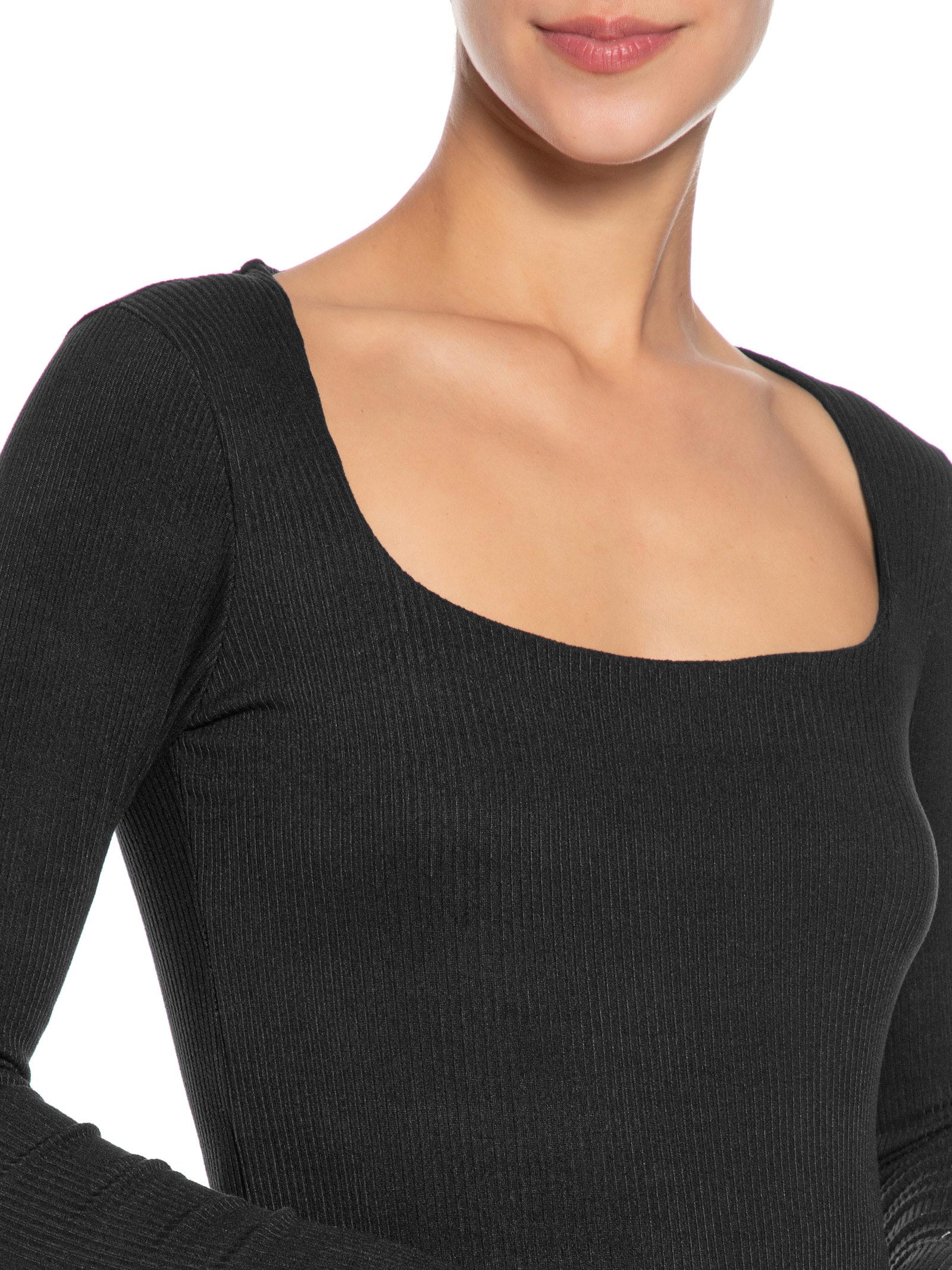 Blusa Feminina Canelada Manga Longa Preto Basiq