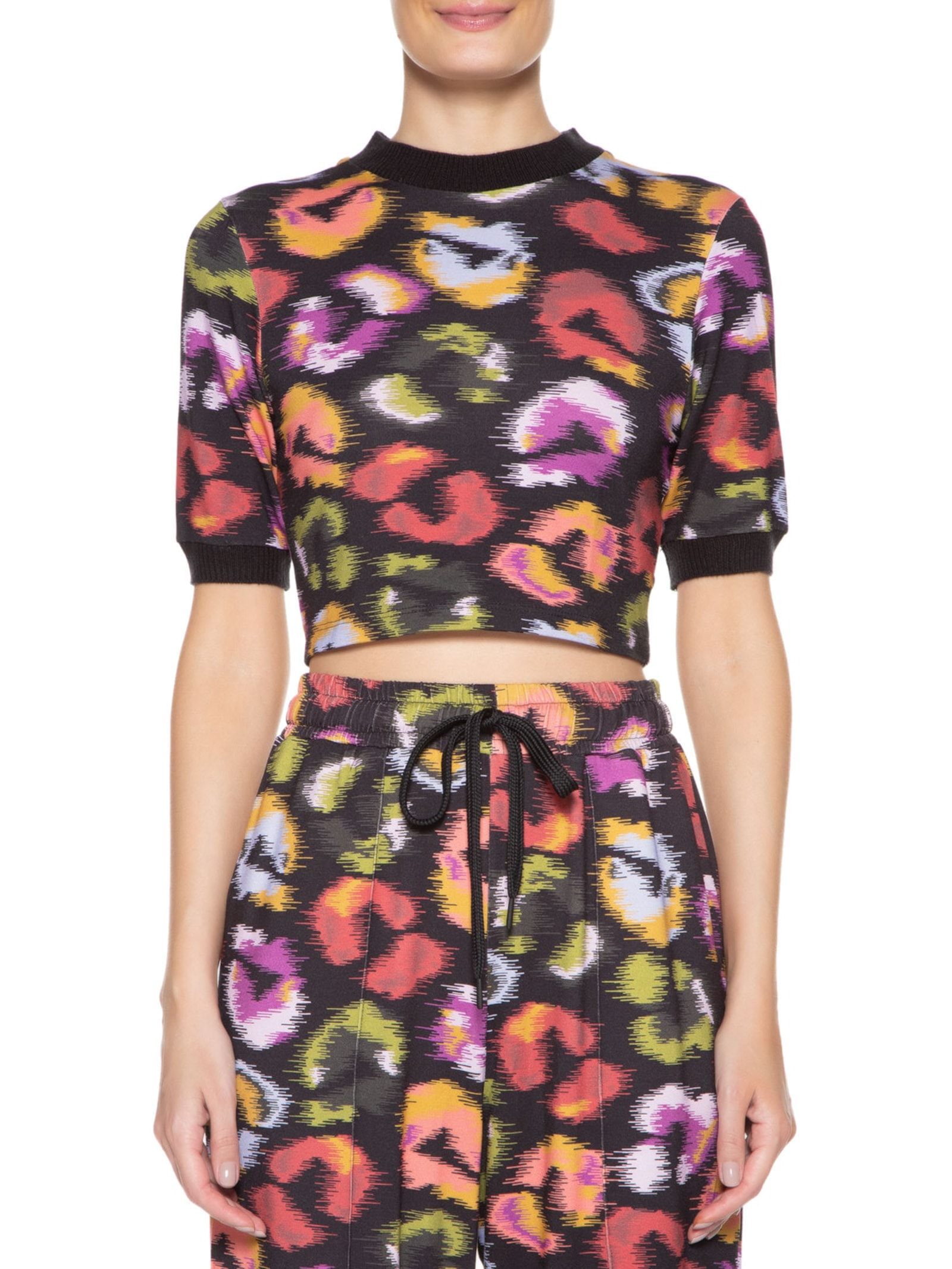 Blusa Feminina Cropped Onça De Cor Preto Farm