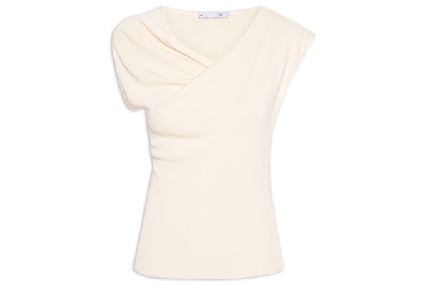 Blusa Feminina Decote Degagê Em Tricot - Bege