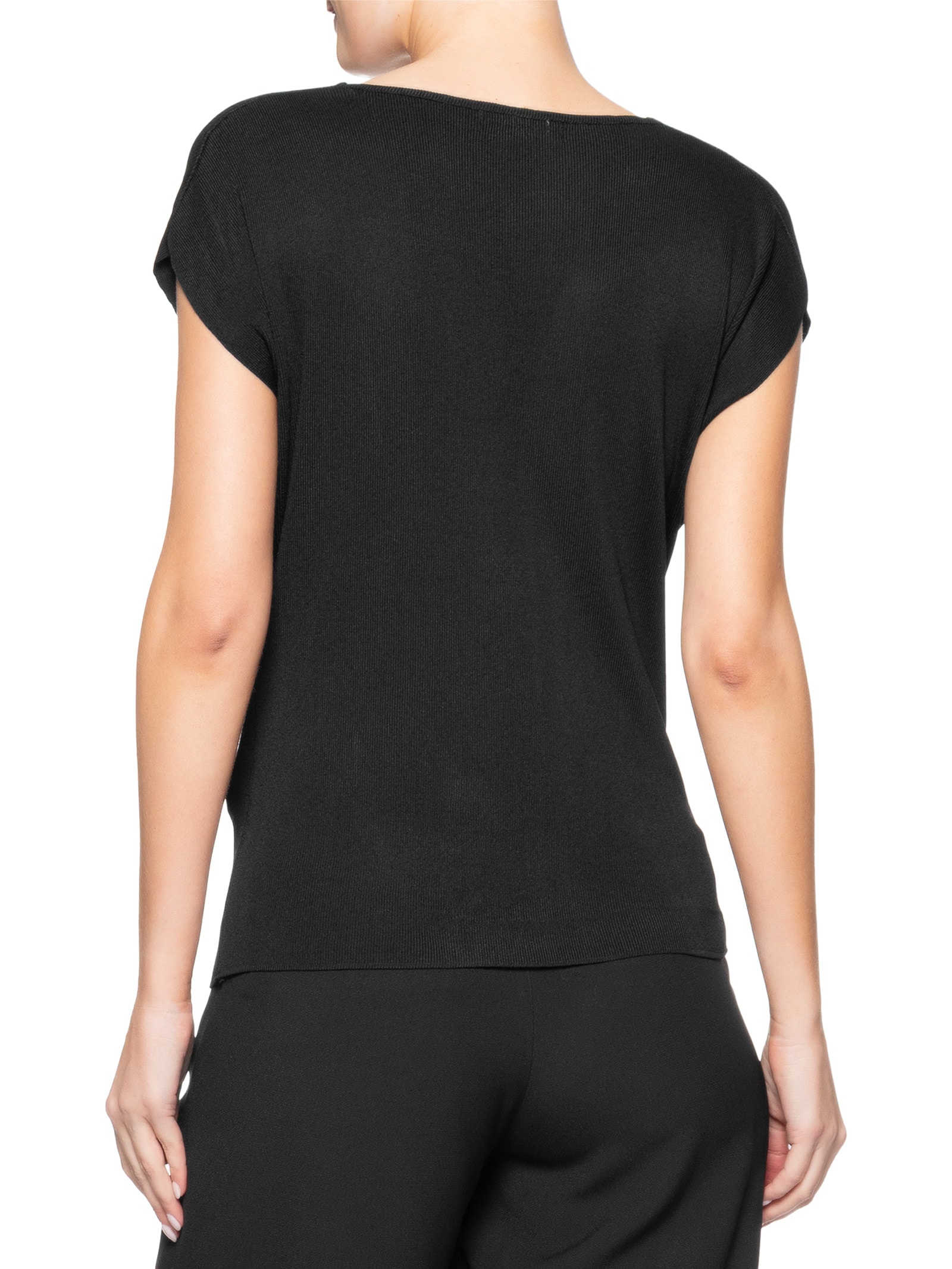 Blusa Feminina Decote Degagê Em Tricot Preto '2Essential