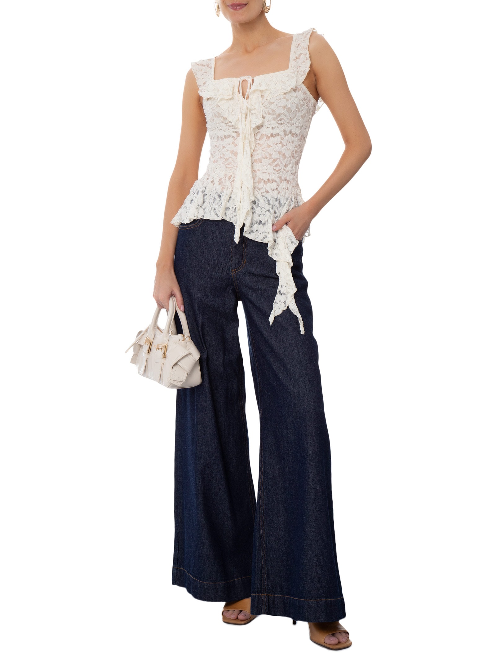 Blusa Feminina Em Renda Com Babados Bege Market 33