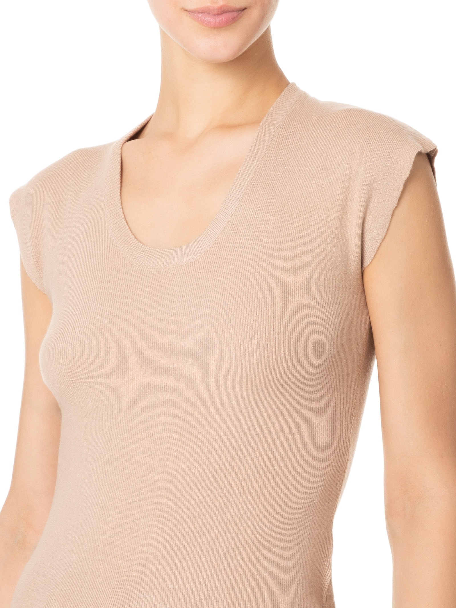 Blusa Feminina Em Tricot Com Cava Alongada Bege  '2Essential