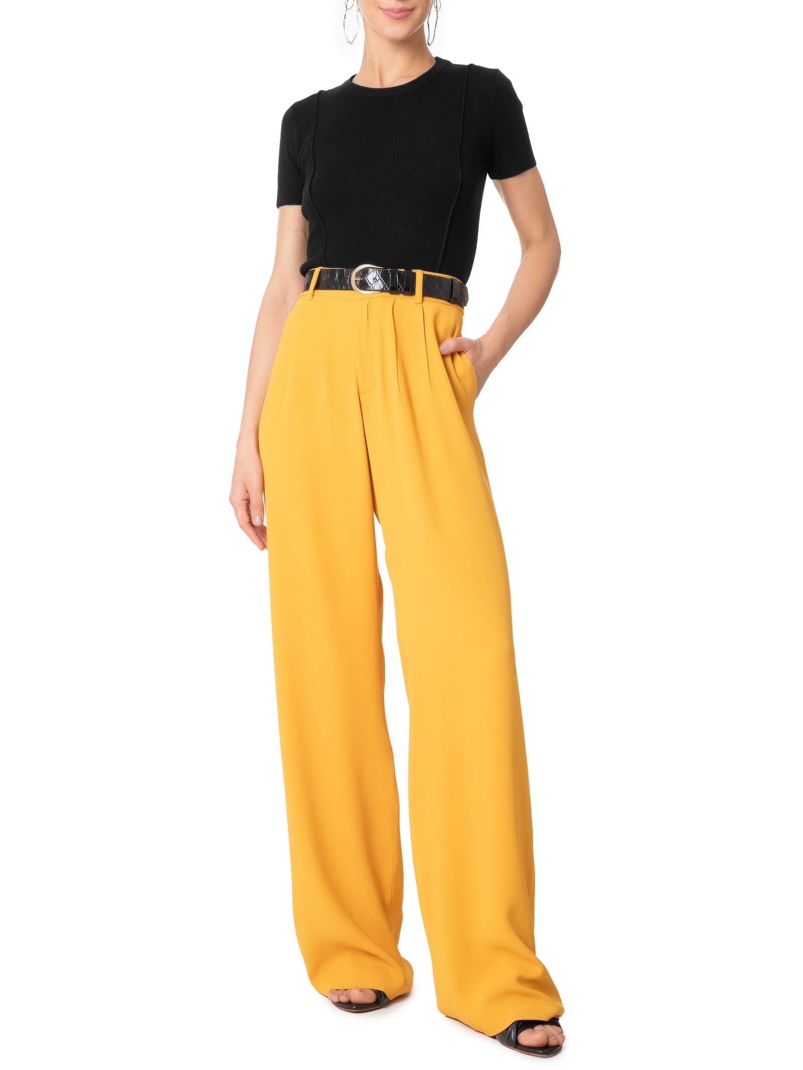 Blusa Feminina Em Tricot Com Detalhes Preto '2Essential