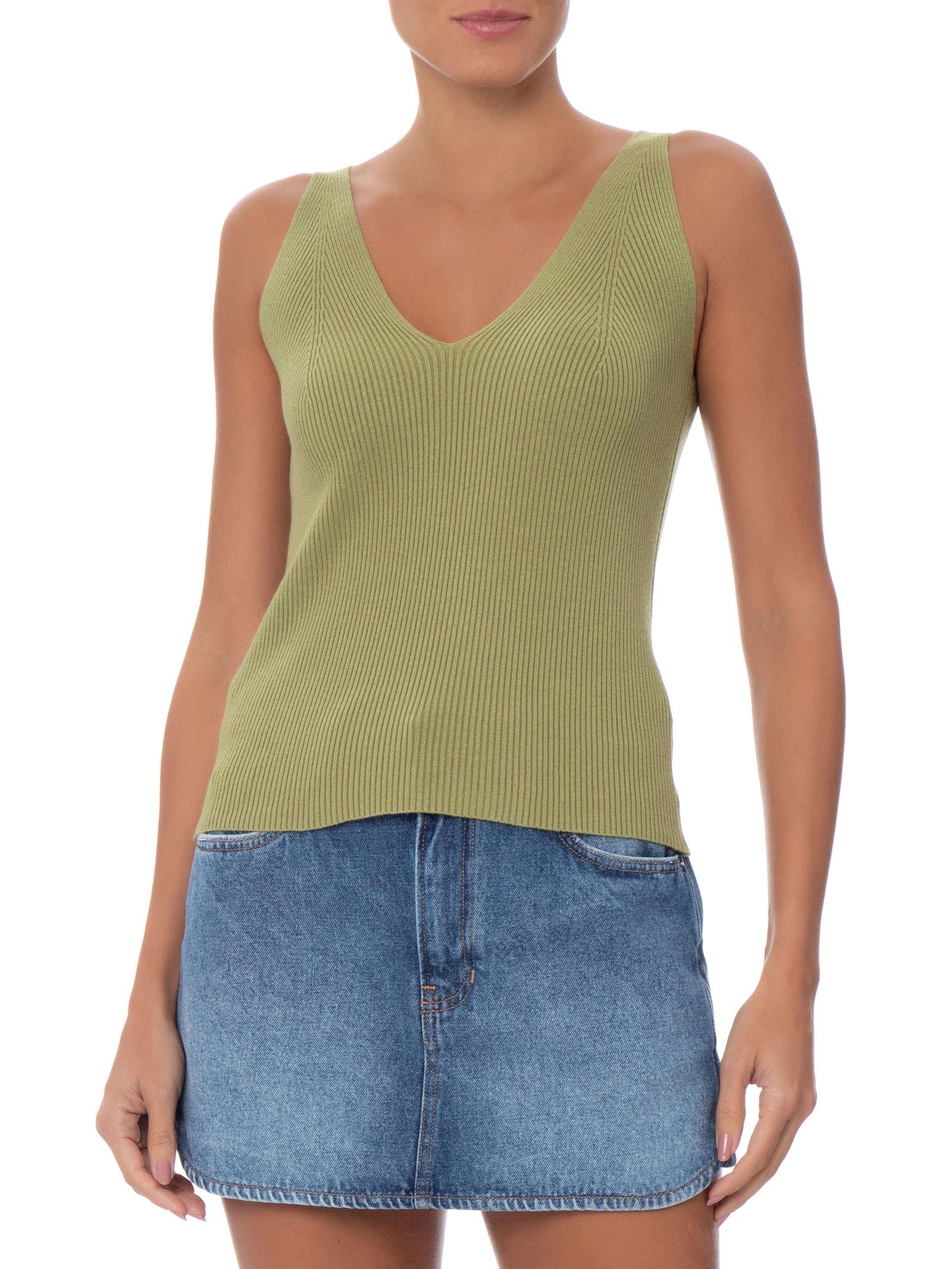 Blusa Feminina Em Tricot Decote V Verde Market 33