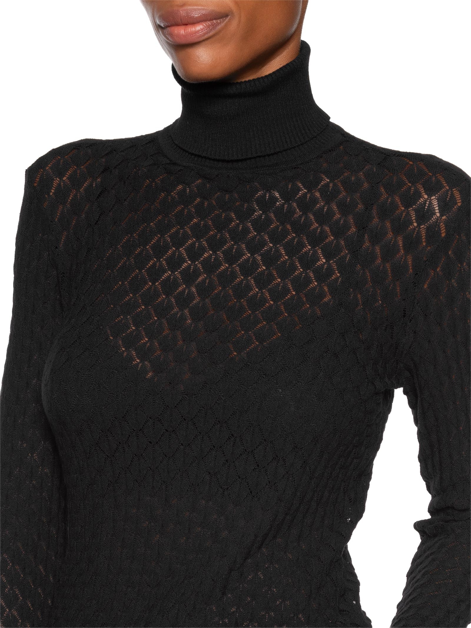 Blusa Feminina Gola Alta De Tricot Furos Preto Animale