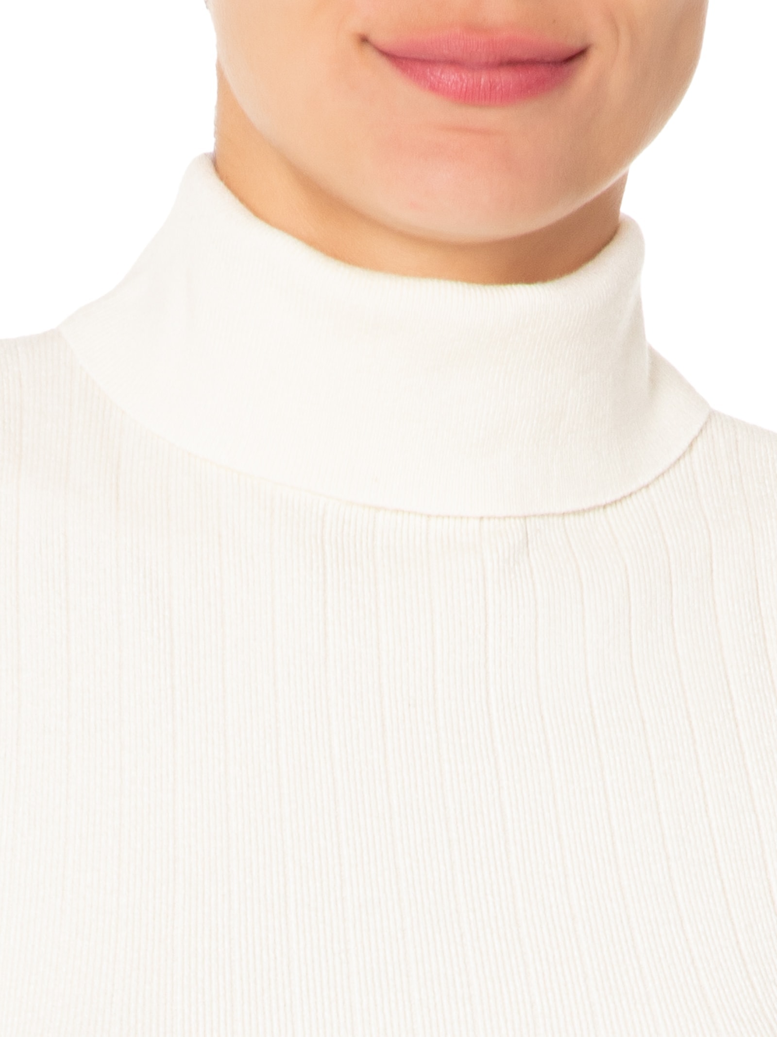 Blusa Feminina Gola Alta Em Tricot Branco '2Essential
