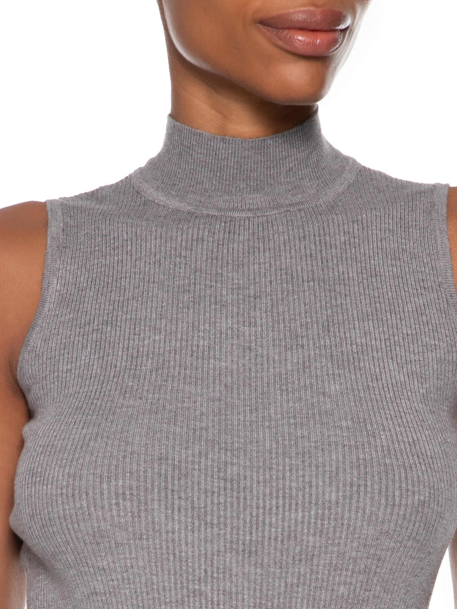 Blusa Feminina Gola Alta Em Tricot Cinza '2Essential