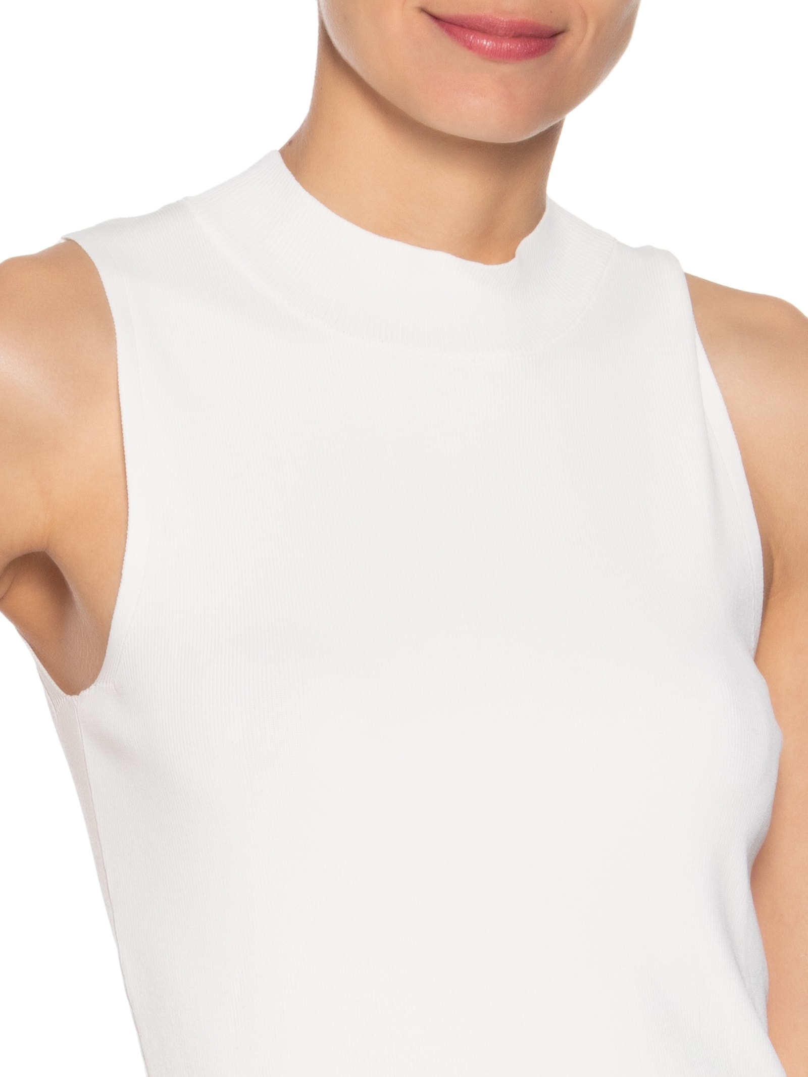 Blusa Feminina Gola Alta Em Tricot Off White '2Essential