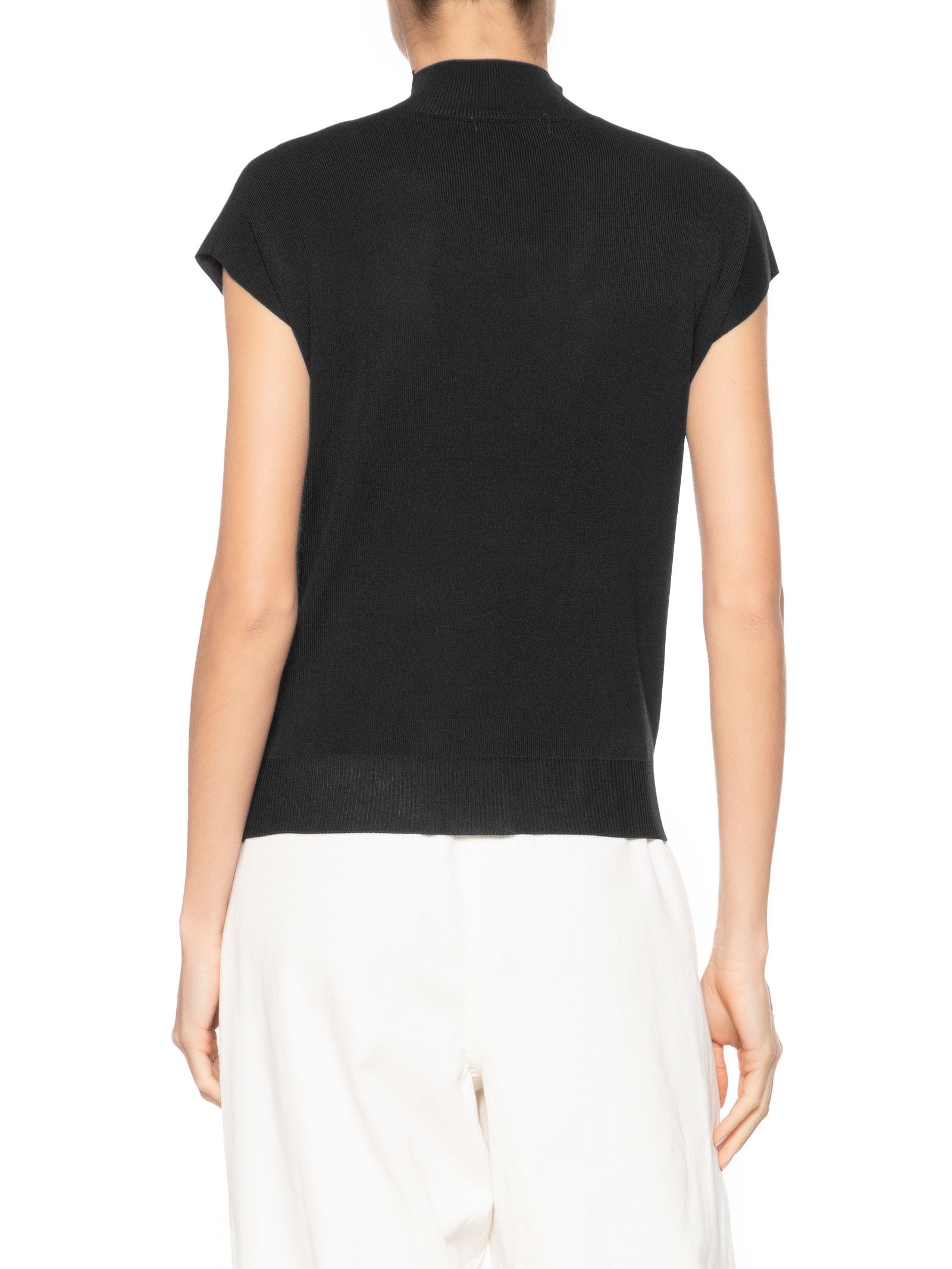 Blusa Feminina Gola Alta Em Tricot Preto '2Essential