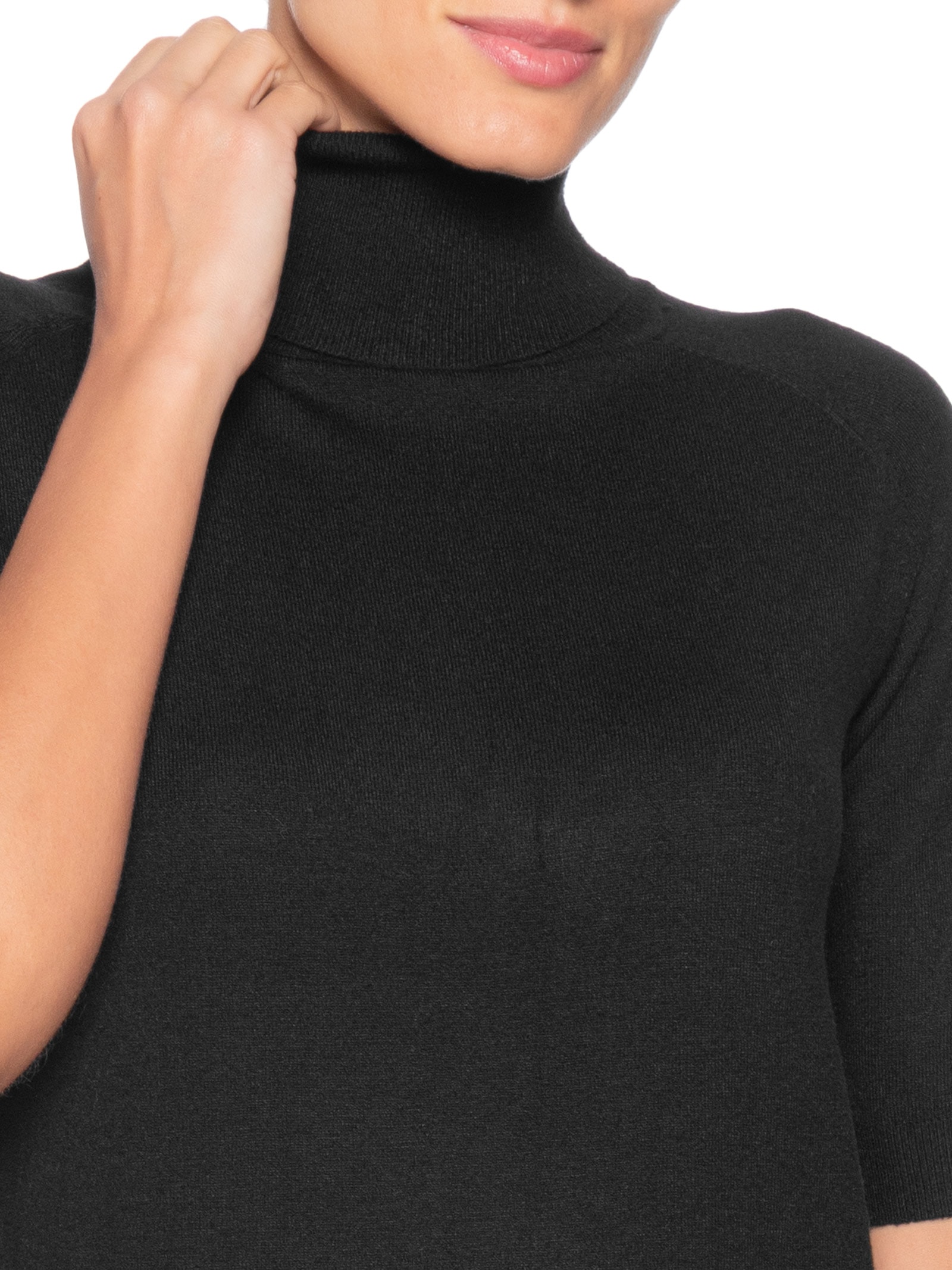 Blusa Feminina Gola Alta Em Tricot Preto '2Essential