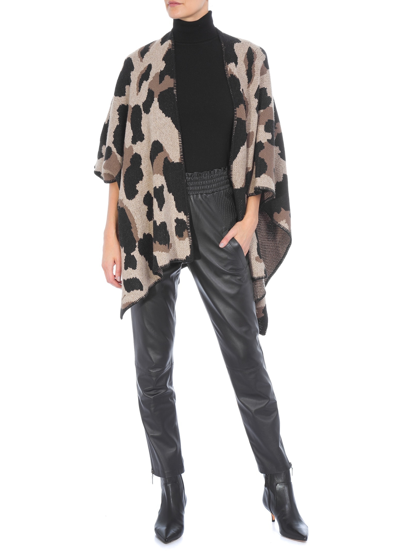 Blusa Feminina Gola Alta Puro Cashmere Preto '2Essential