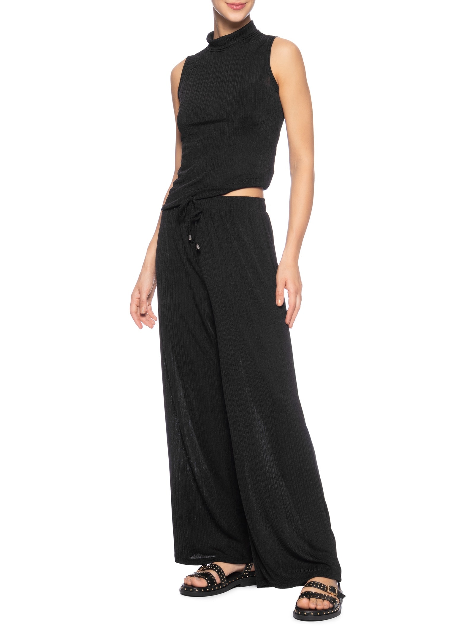 Blusa Feminina Gola Alta Texturizada Preto Basiq