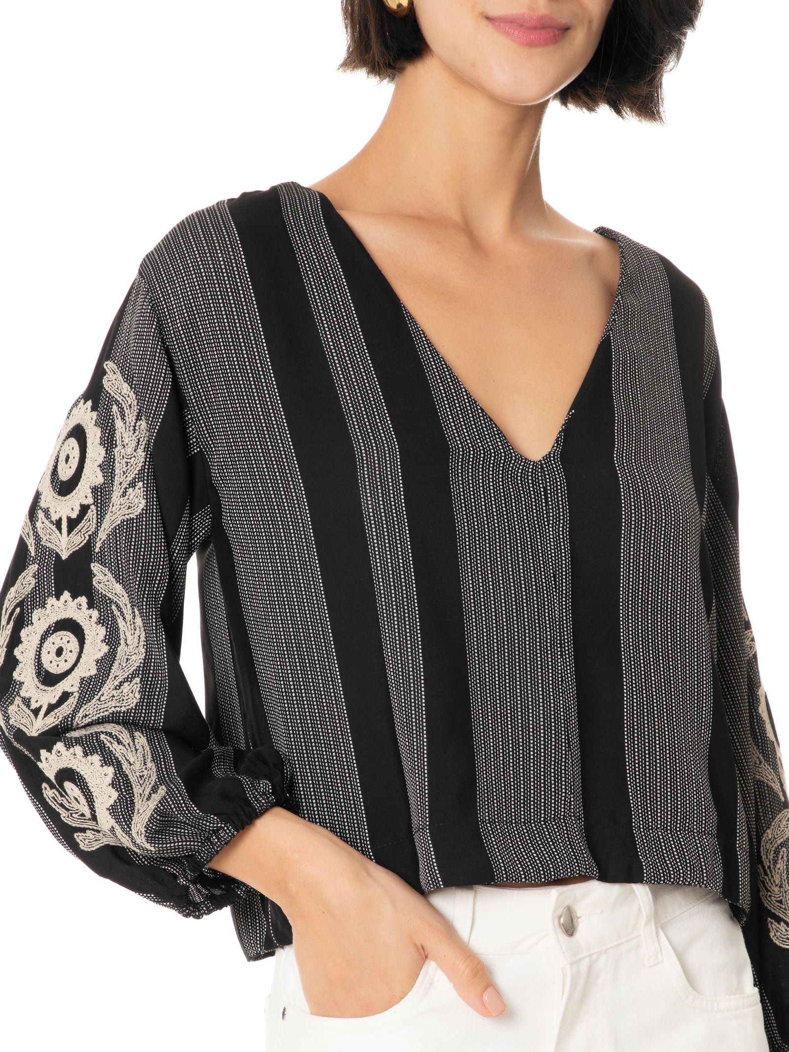 Blusa Feminina Listra Bordado Instante Preto Cantão