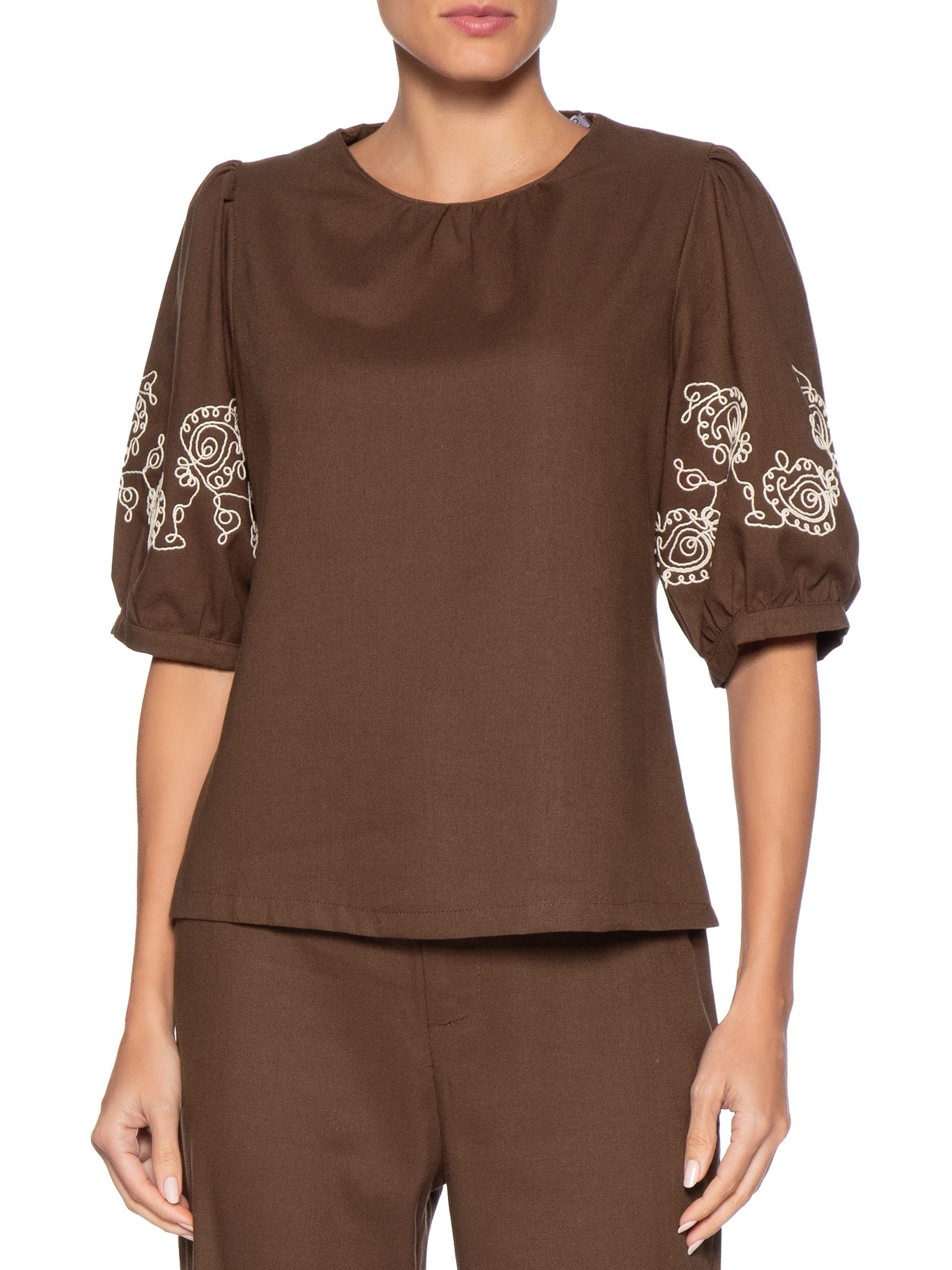 Blusa Feminina Manga Bufante com Bordado Marrom '2Essential