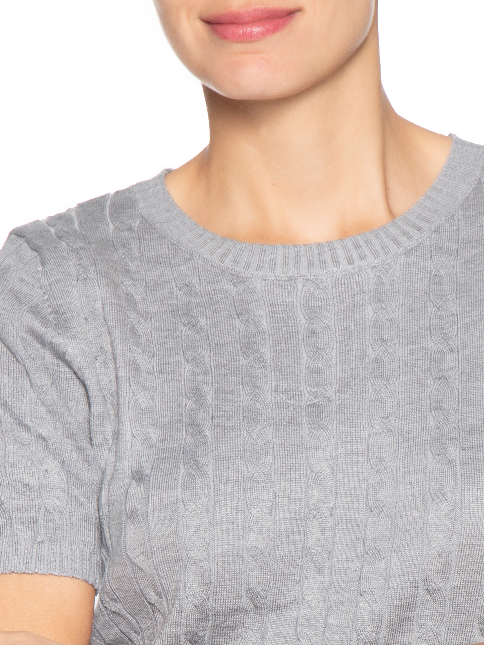 Blusa Feminina Manga Curta Texturizada Cinza Basiq