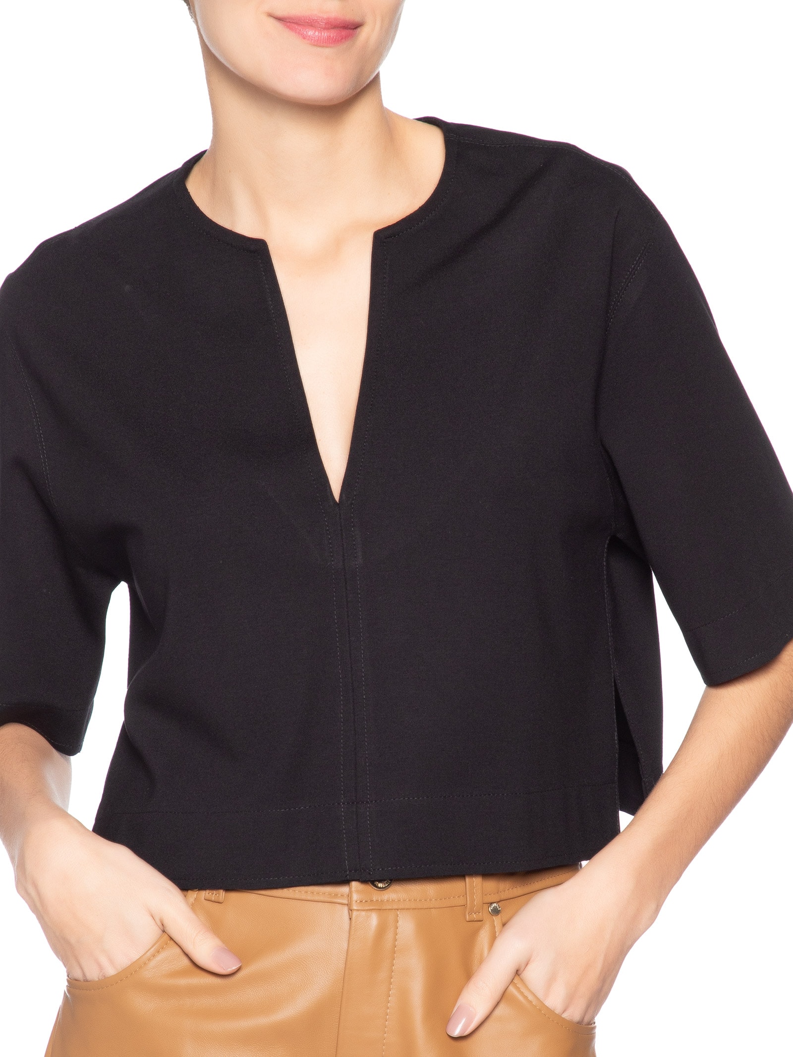 Blusa Feminina Manga Gola V Malha Estruturada – Preto Animale