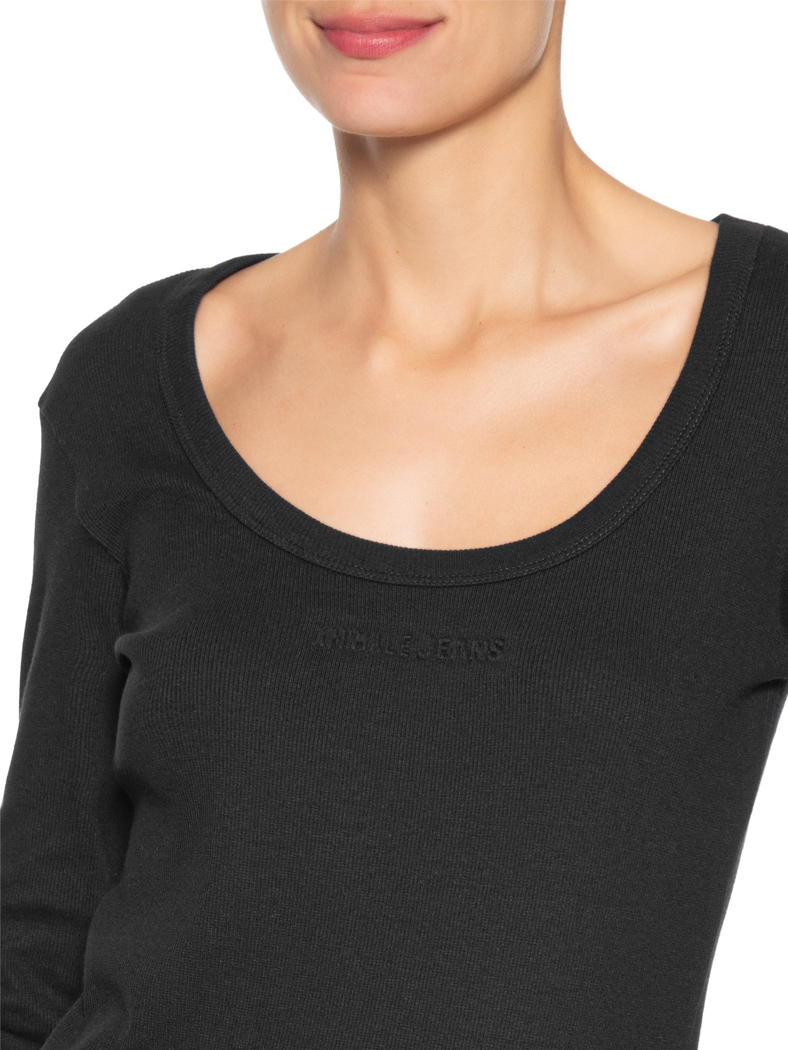 Blusa Feminina Manga Longa Decote Redondo Básica Preto Animale Jeans