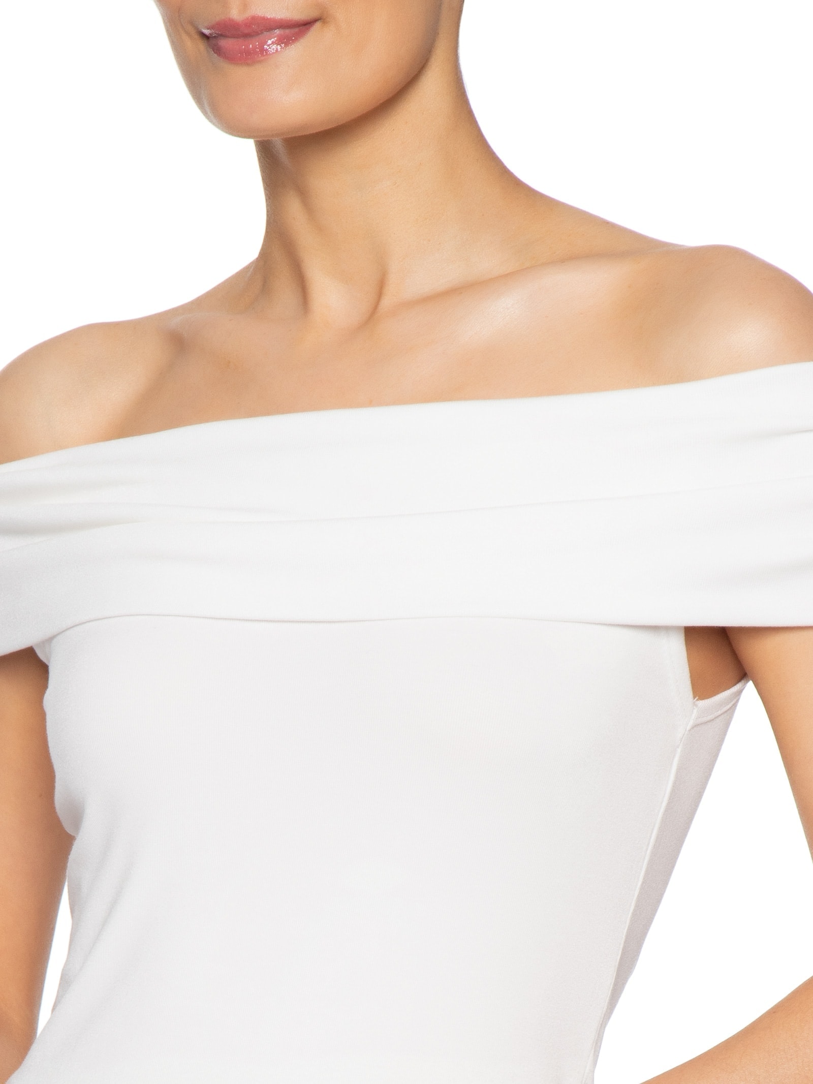 Blusa Feminina Ombro A Ombro Off White Basiq