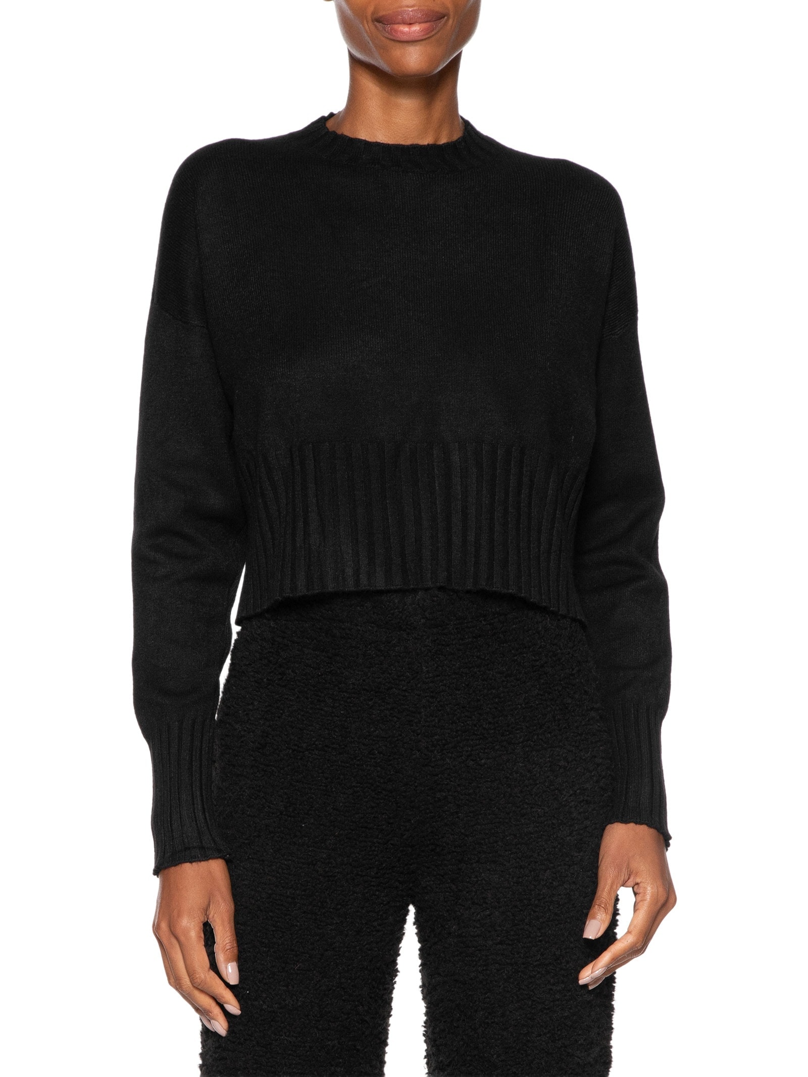 Blusa Feminina Ombros Deslocados Em Tricot Preto '2Essential