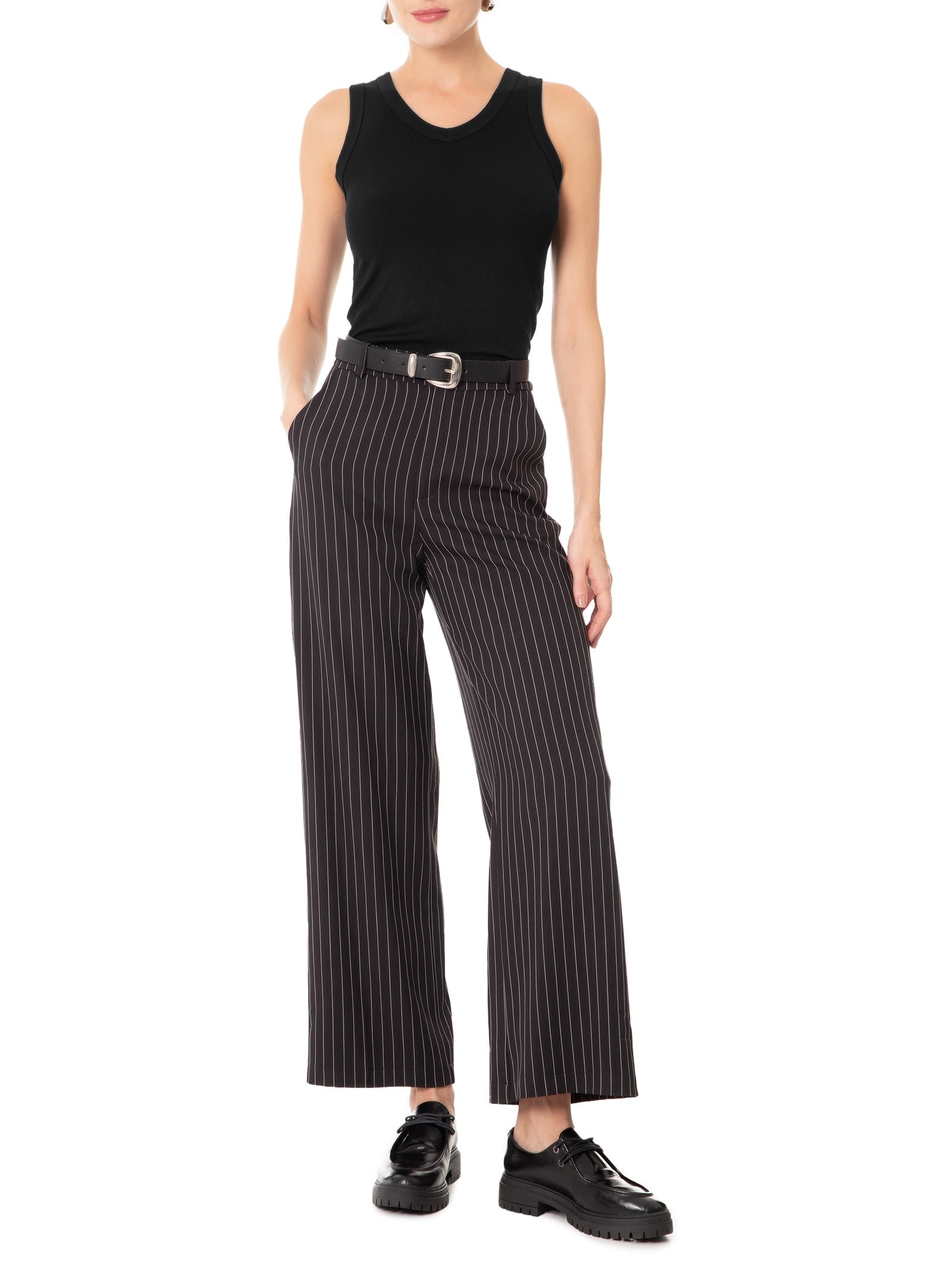 Blusa Feminina Sem Manga Básica Decote V Preto Basiq