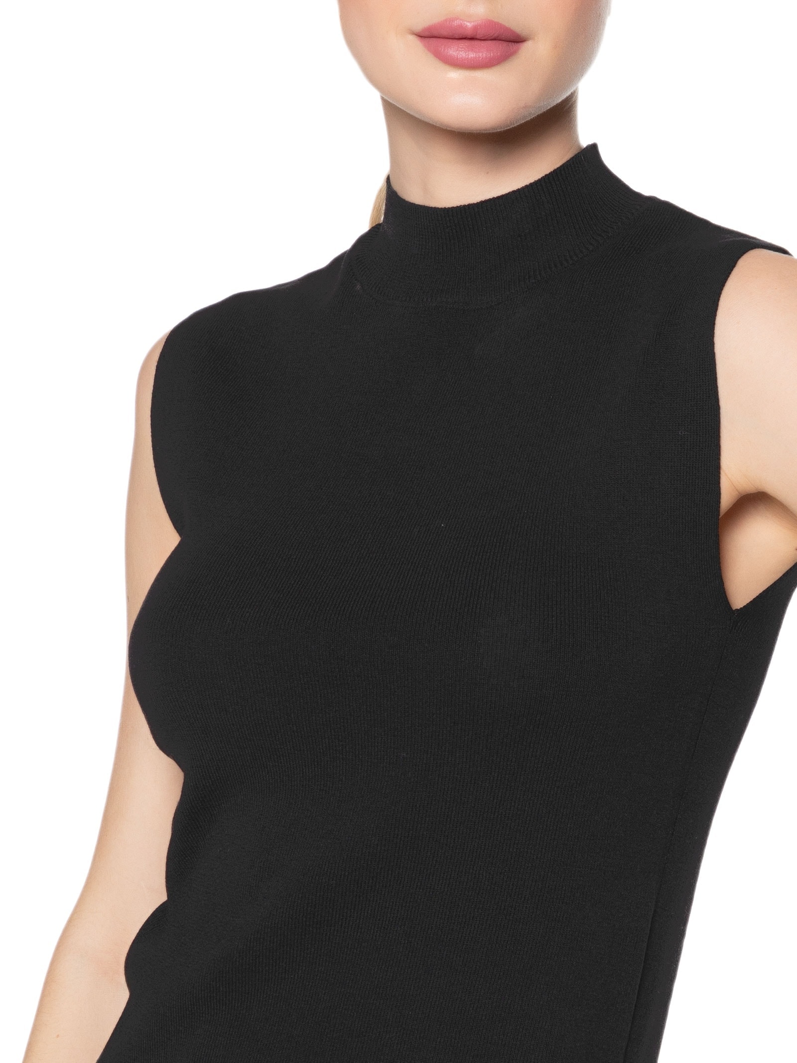 Blusa Feminina Sem Manga Em Tricot Preto Market 33